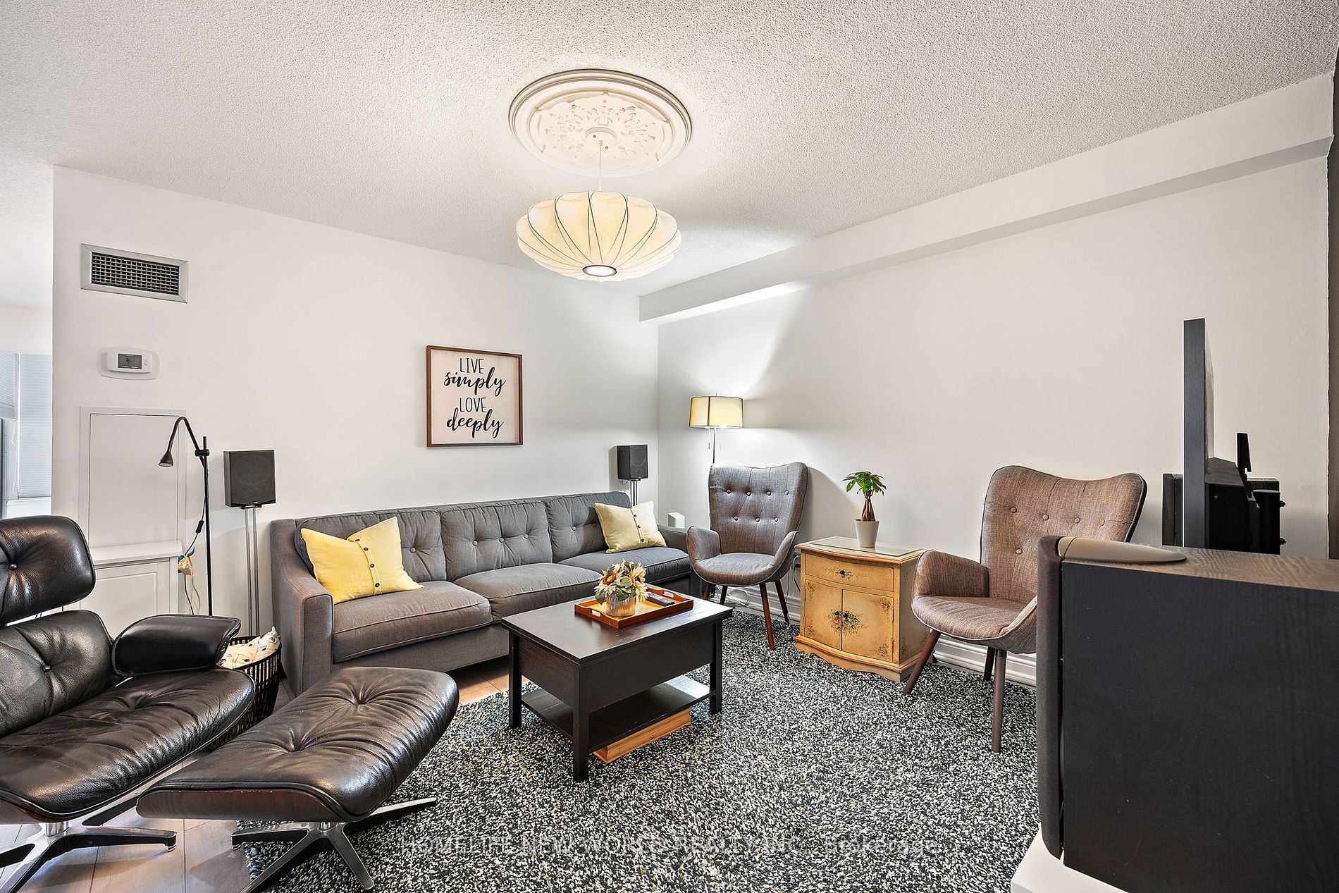 5444 Yonge Street, #1403