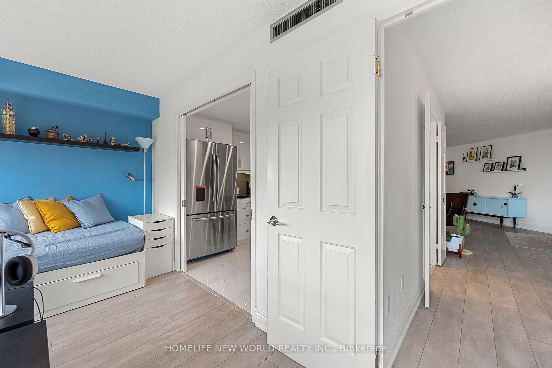5444 Yonge Street, #1403