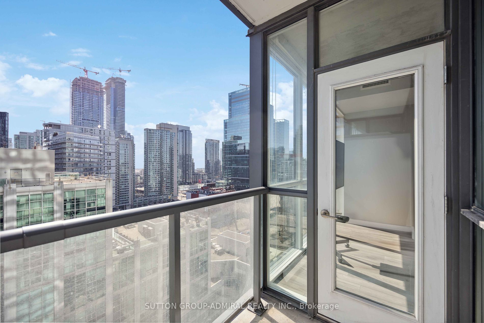 88 Blue Jays Way, #1607