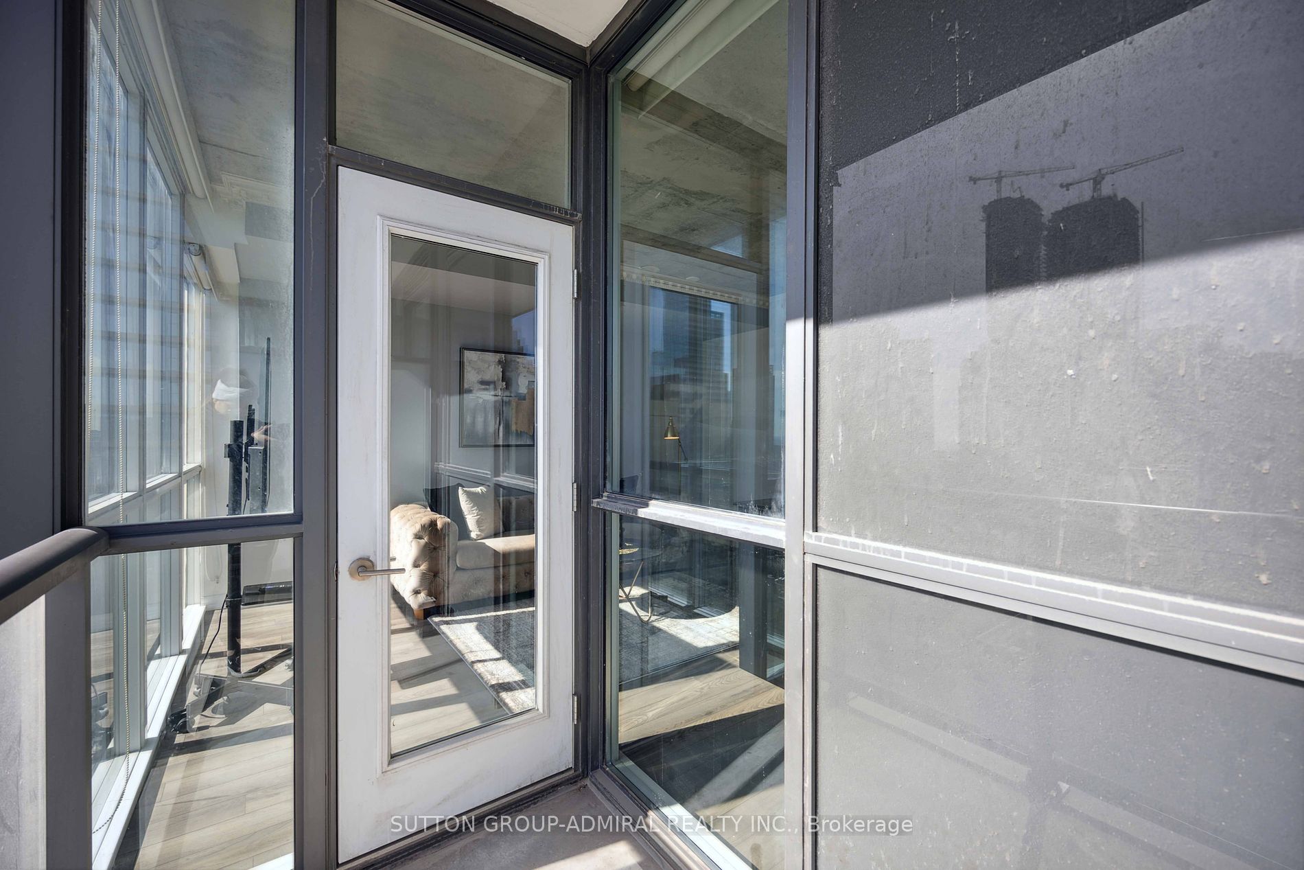88 Blue Jays Way, #1607