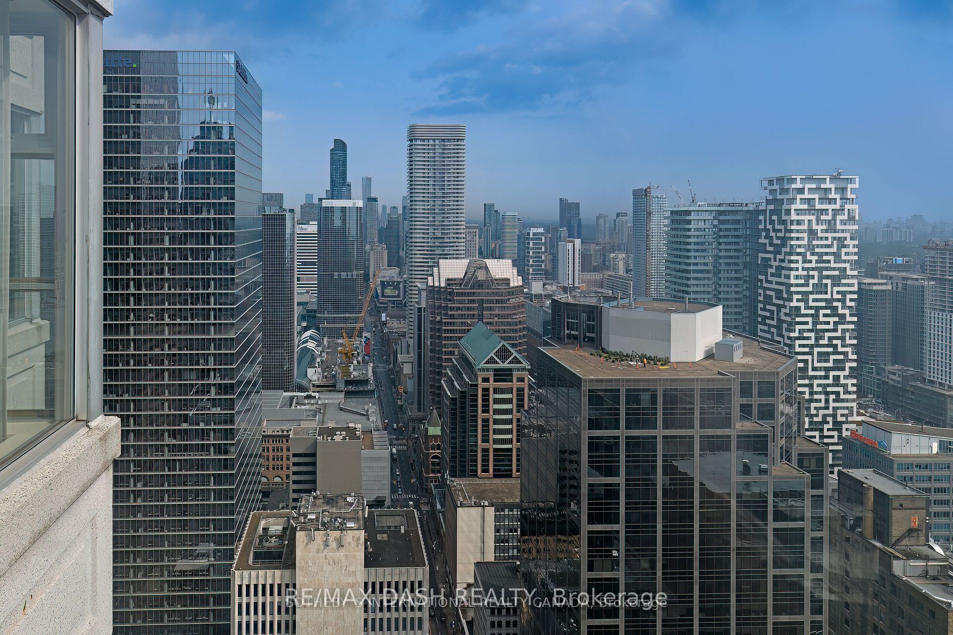 1 King St W, #4204