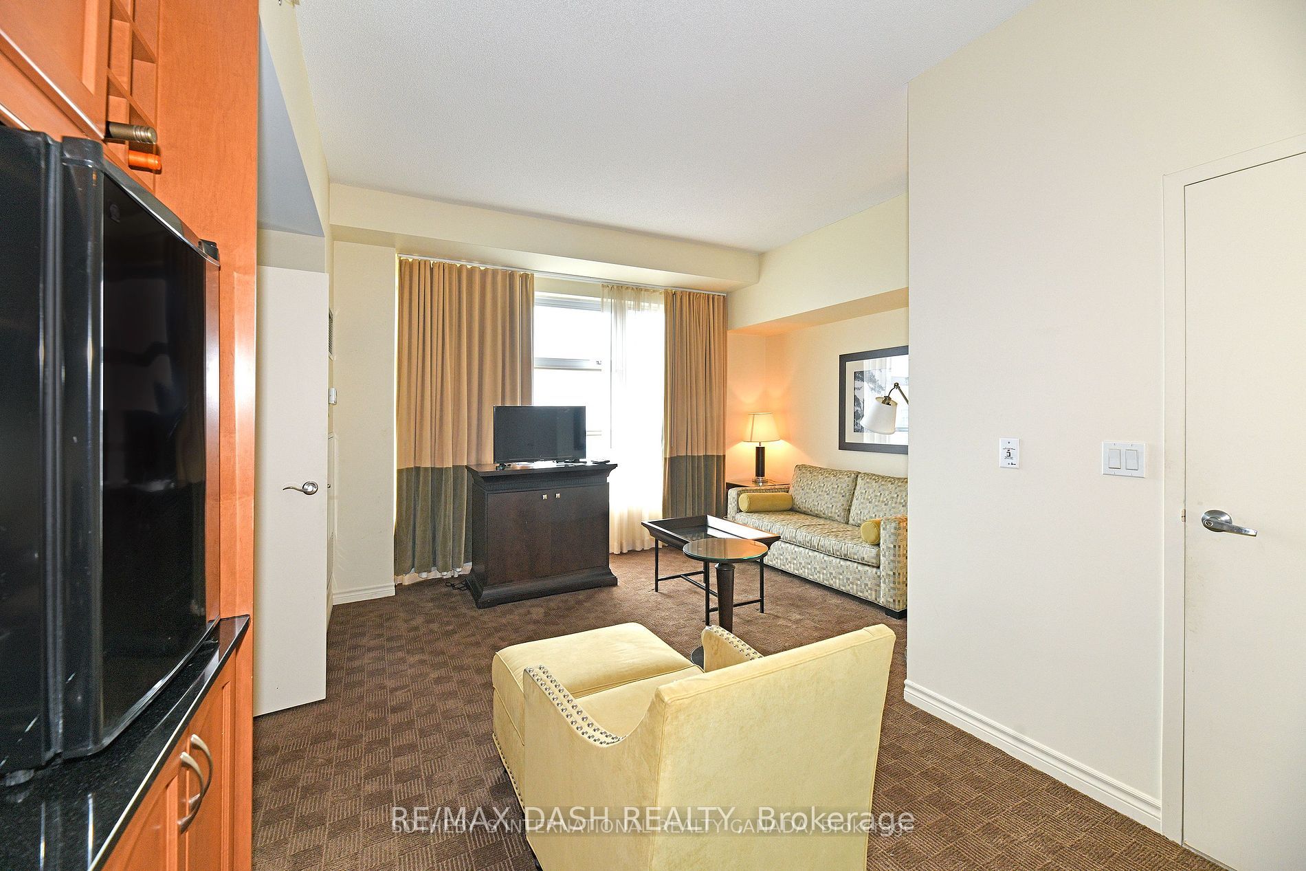 1 King St W, #4204