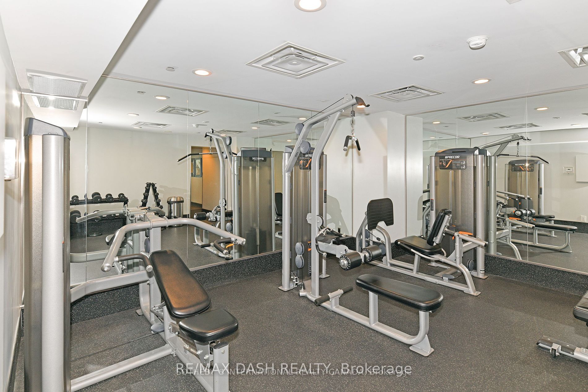 1 King St W, #4204