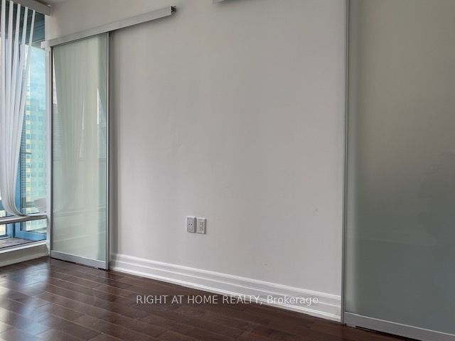 8 The Esplanade, #2803