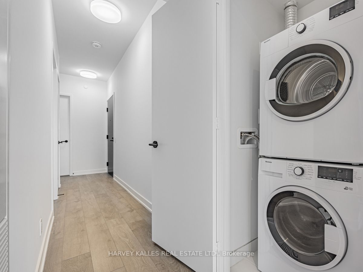 108 Peter Street, #3211