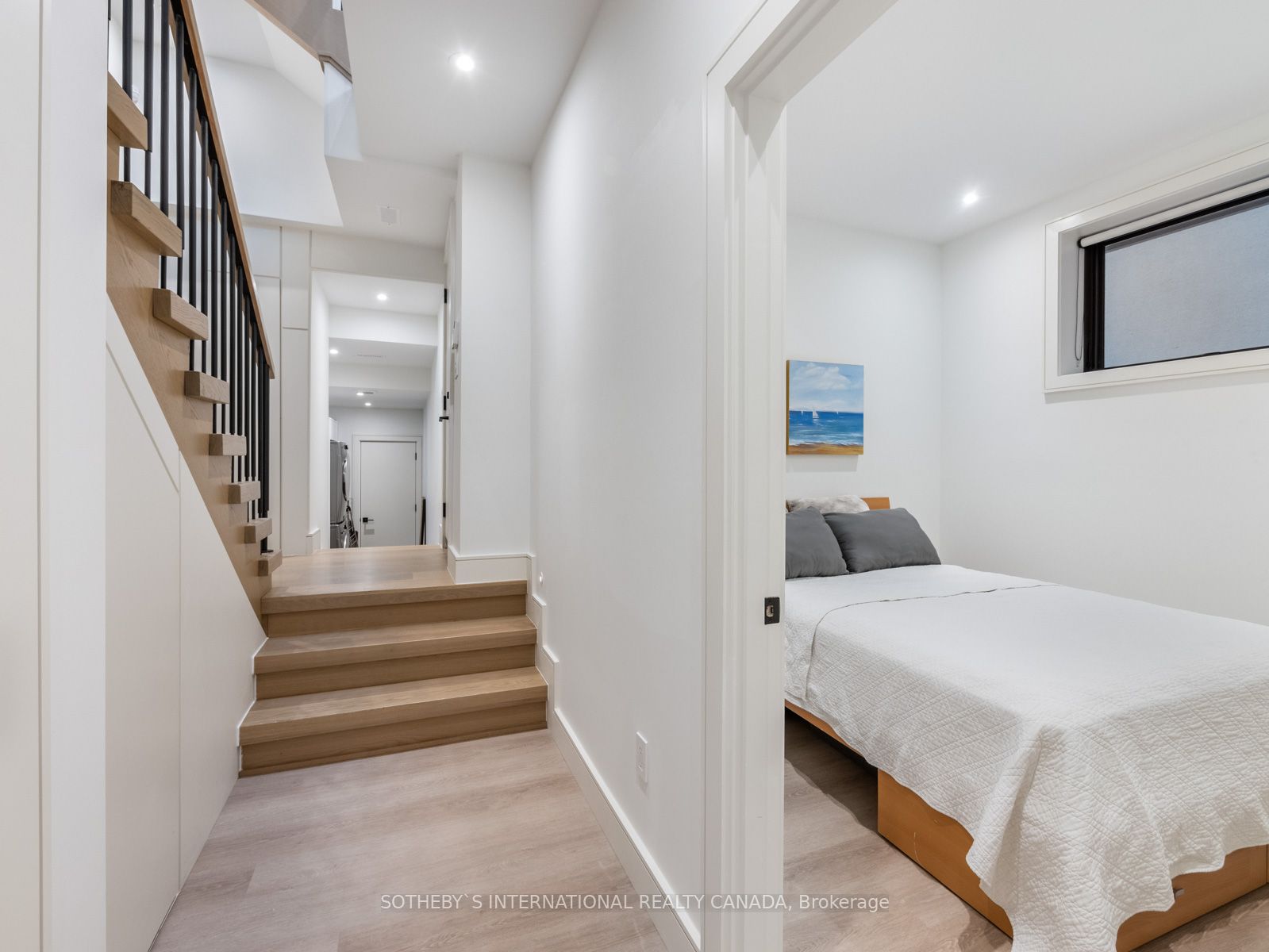 272 Cranbrooke Avenue
