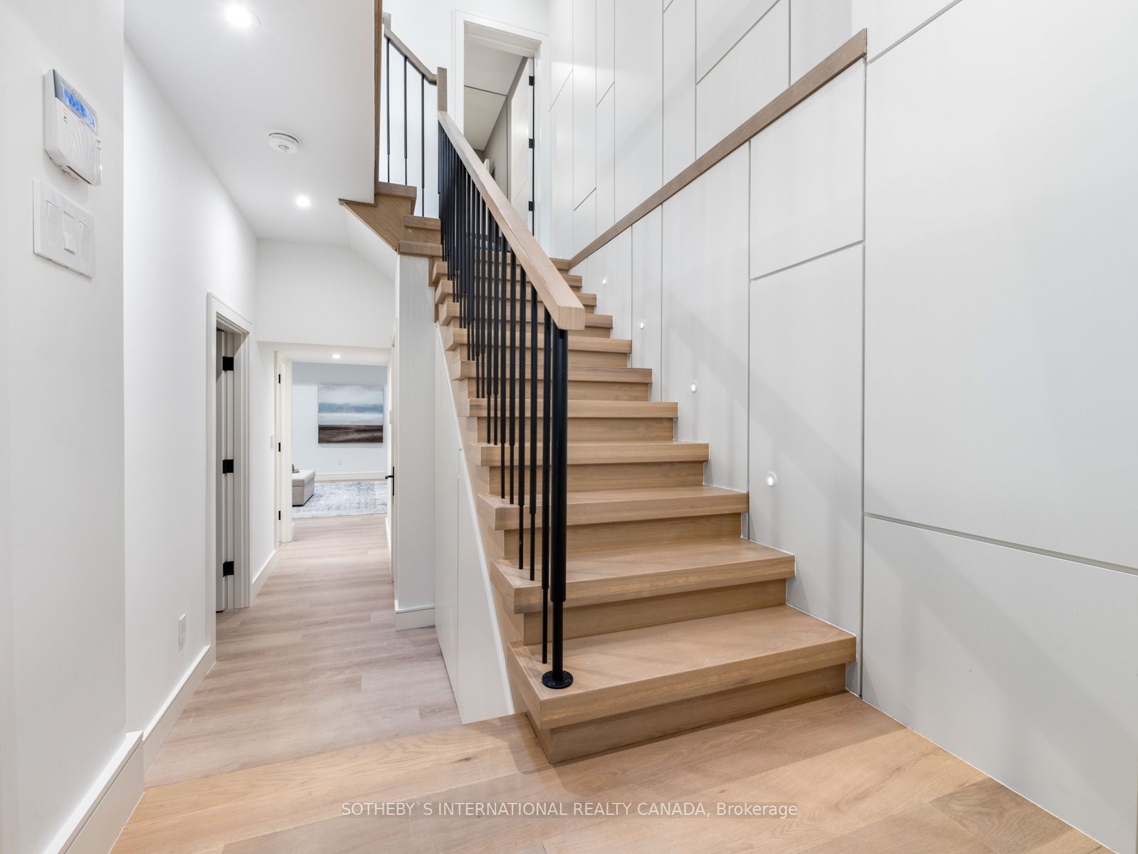 272 Cranbrooke Avenue