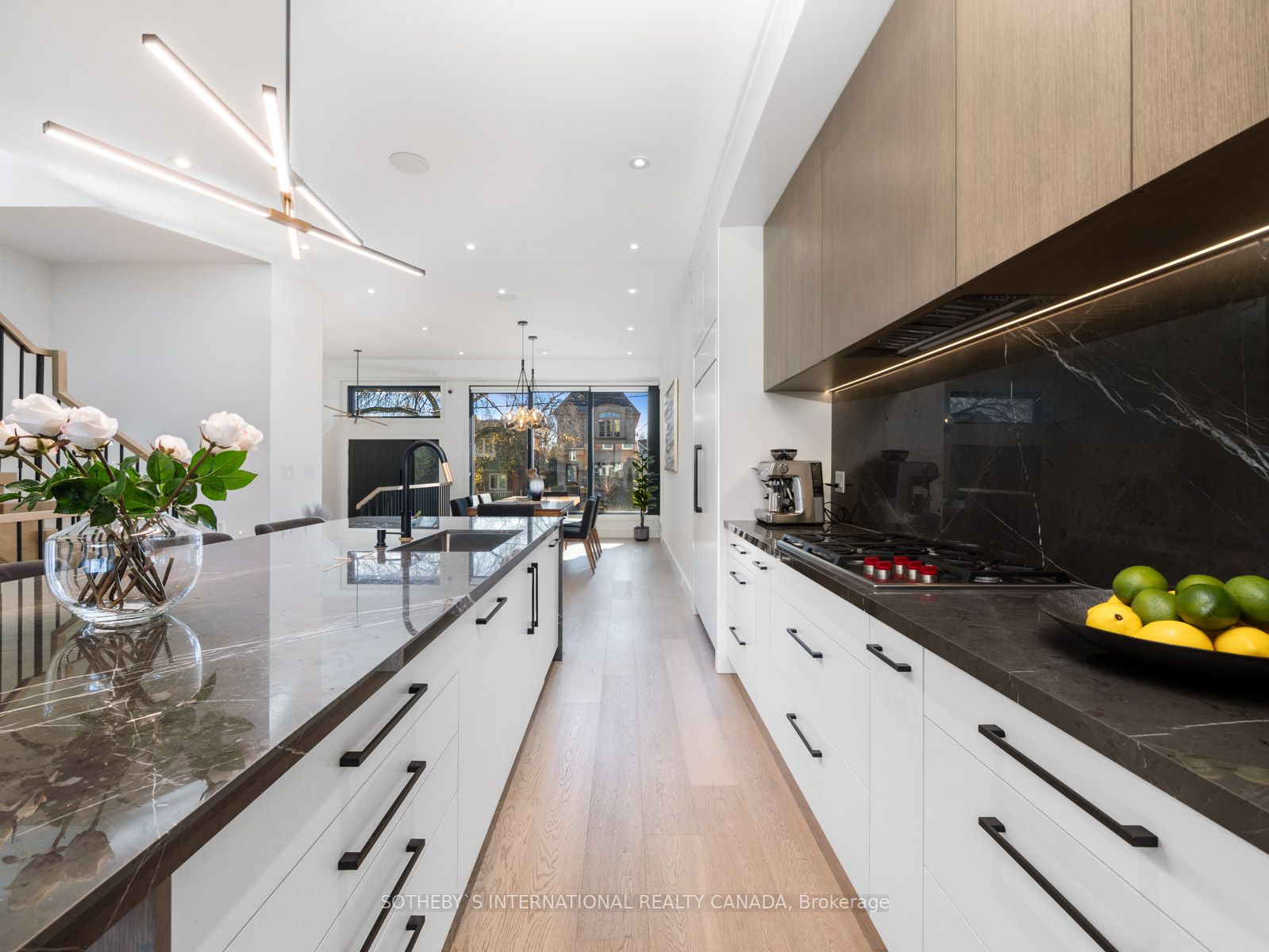 272 Cranbrooke Avenue