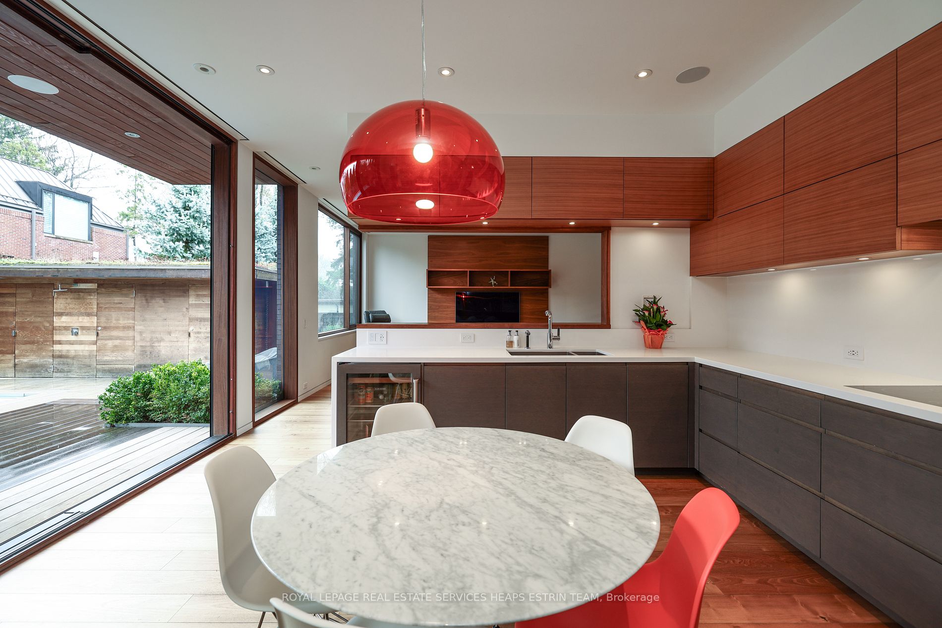3 Garden Circle