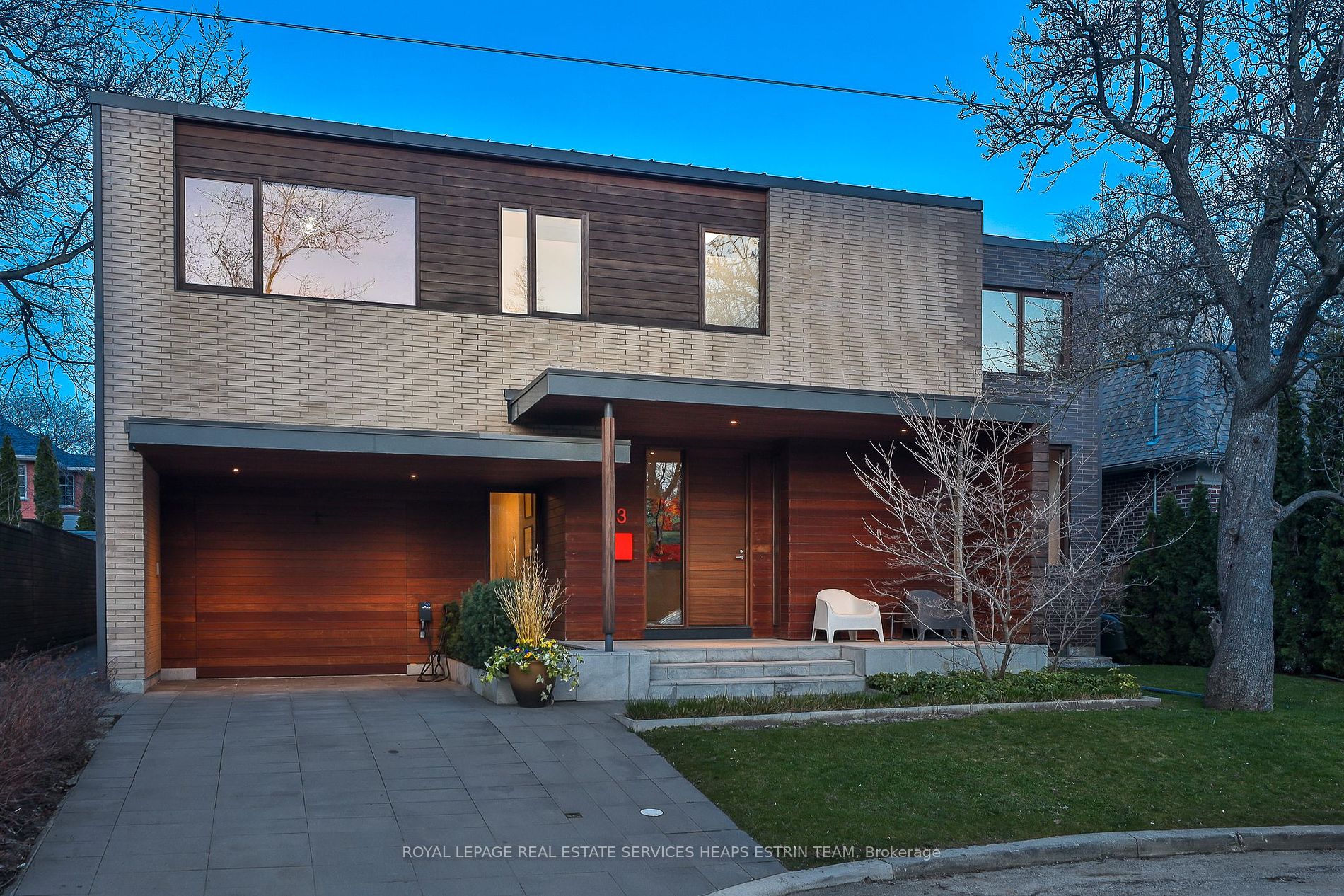 3 Garden Circle