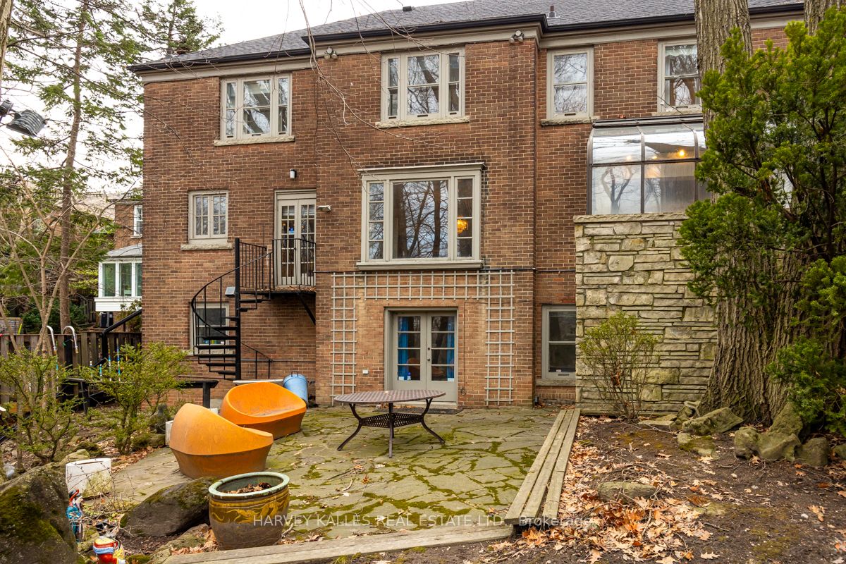 3 Ridgewood Road
