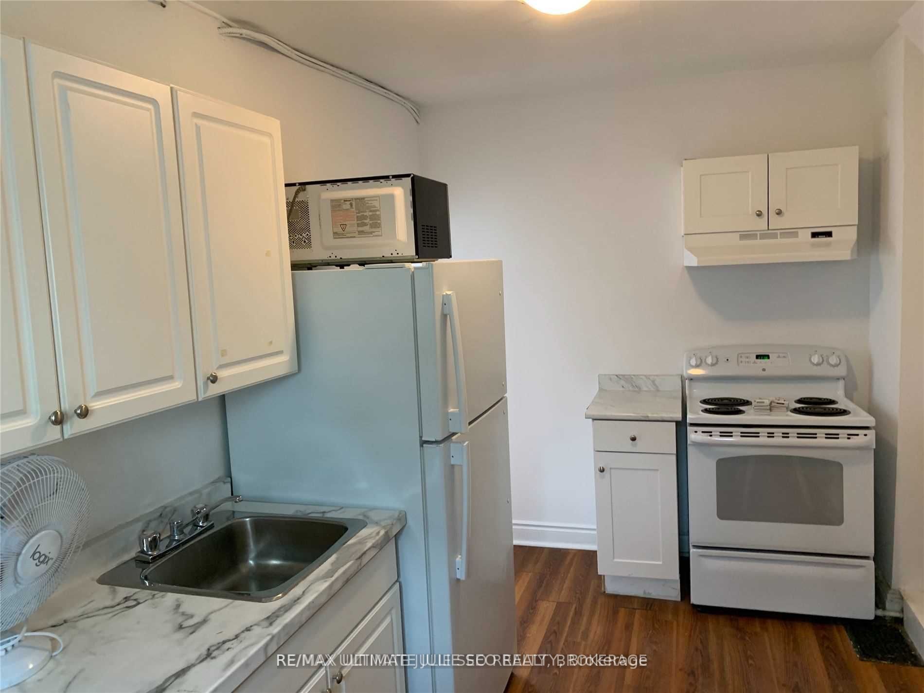 406A Bloor Street W #B