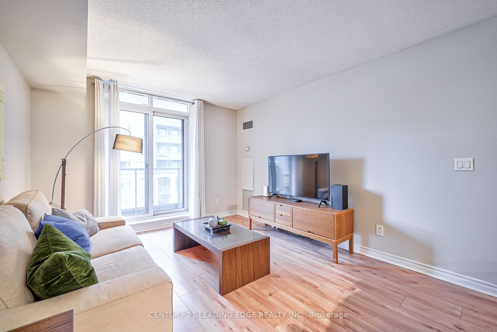 18 Kenaston Gardens, #309