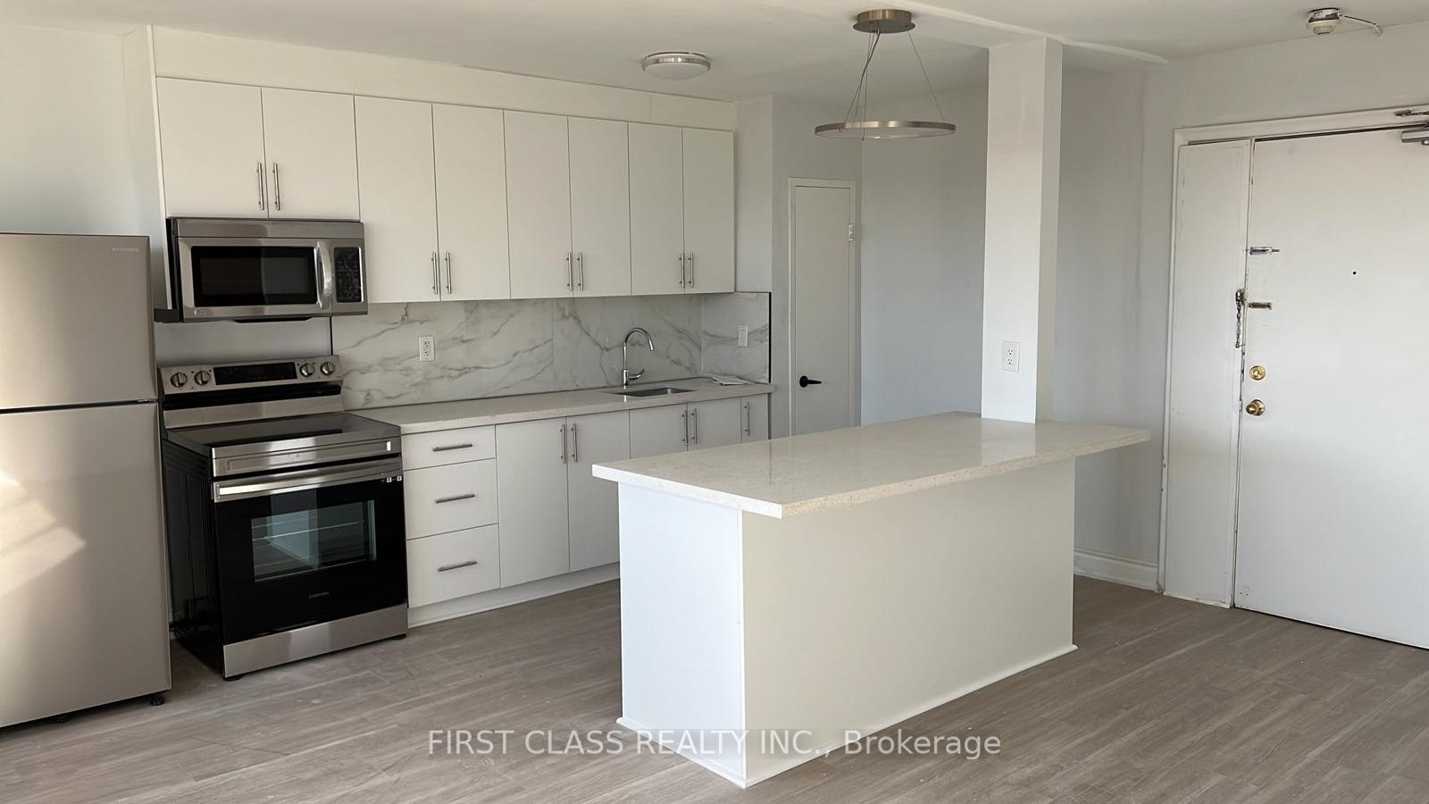 896 Eglinton Ave E, #214