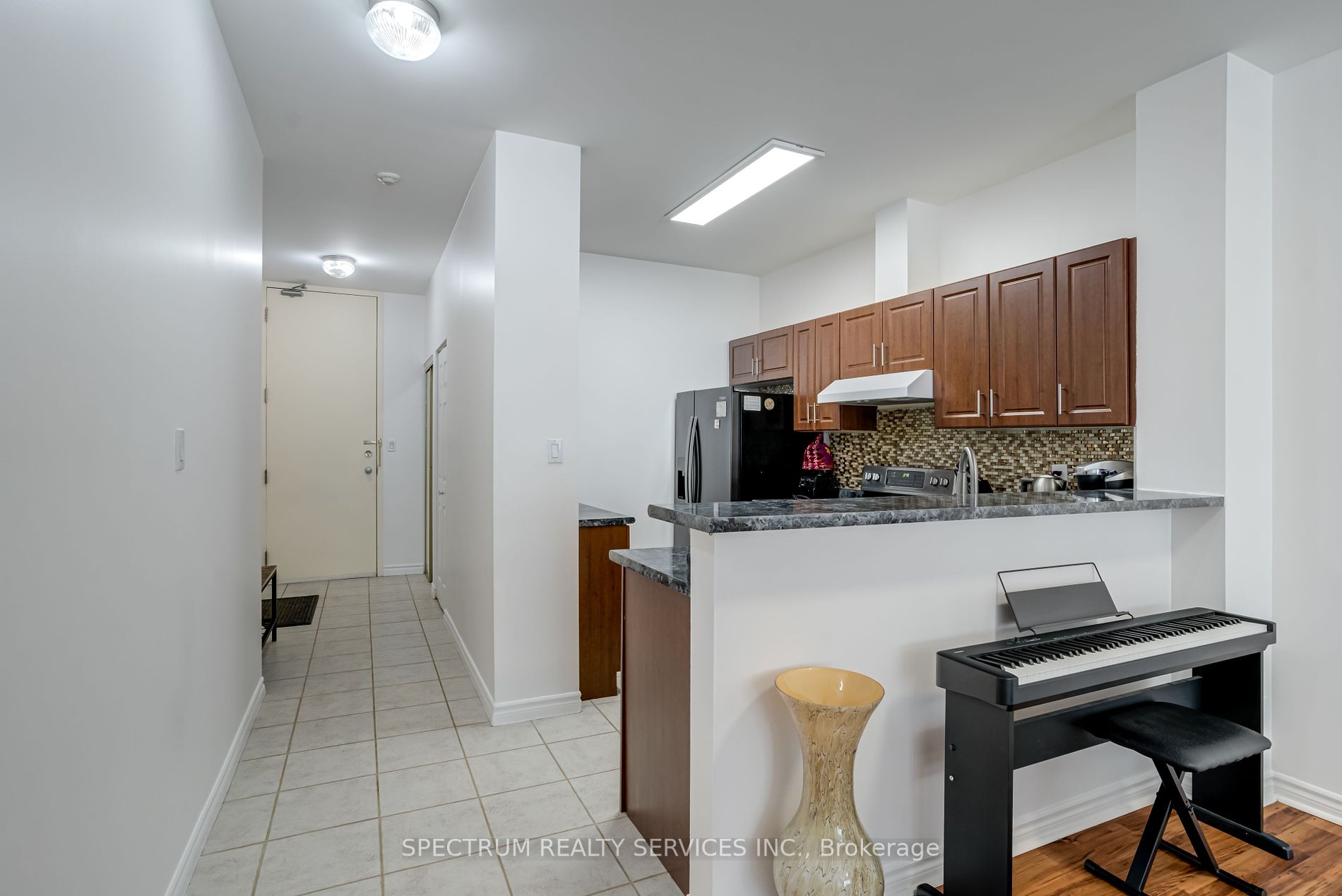 10 Gateway Blvd, #218
