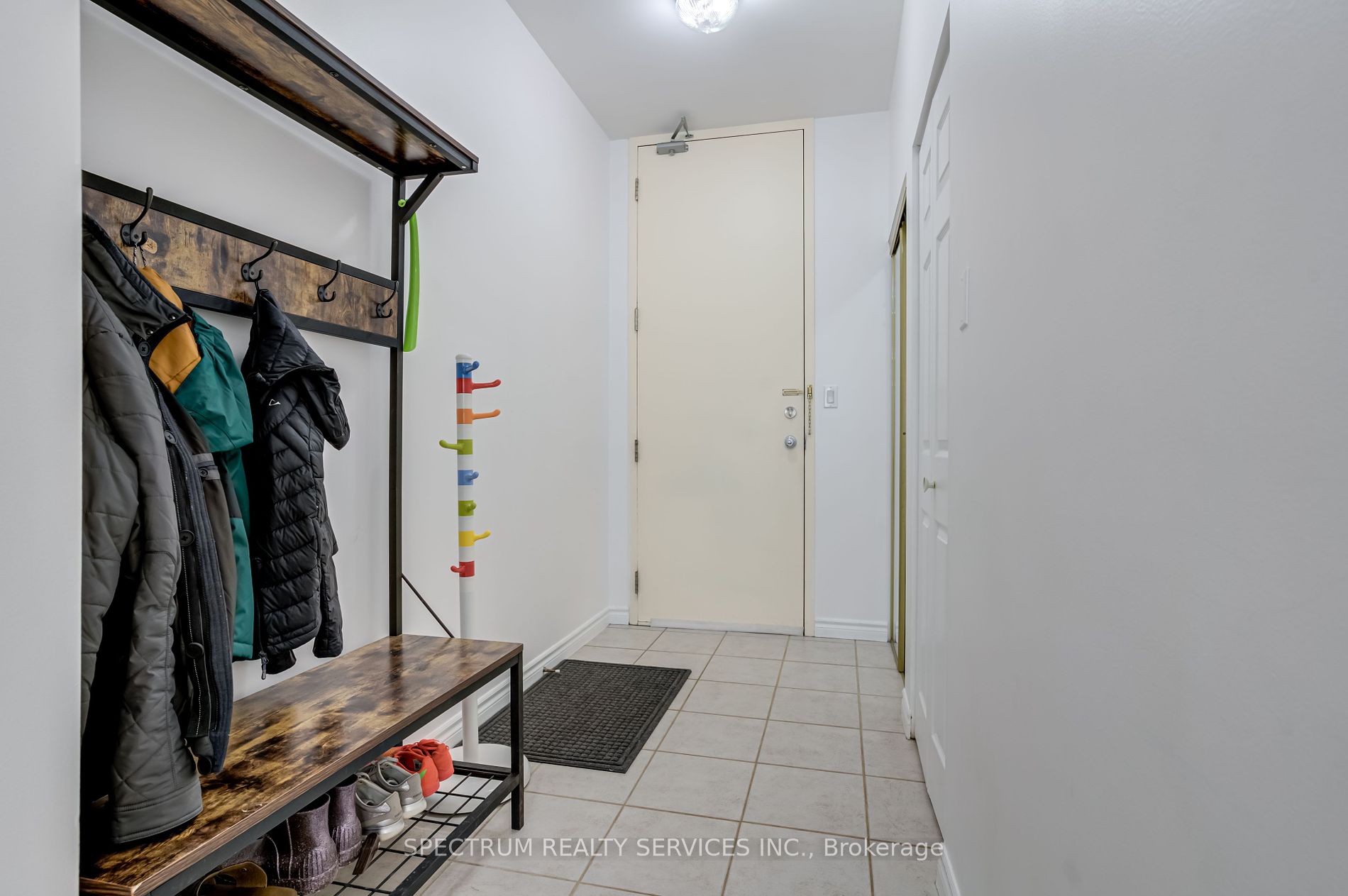10 Gateway Blvd, #218