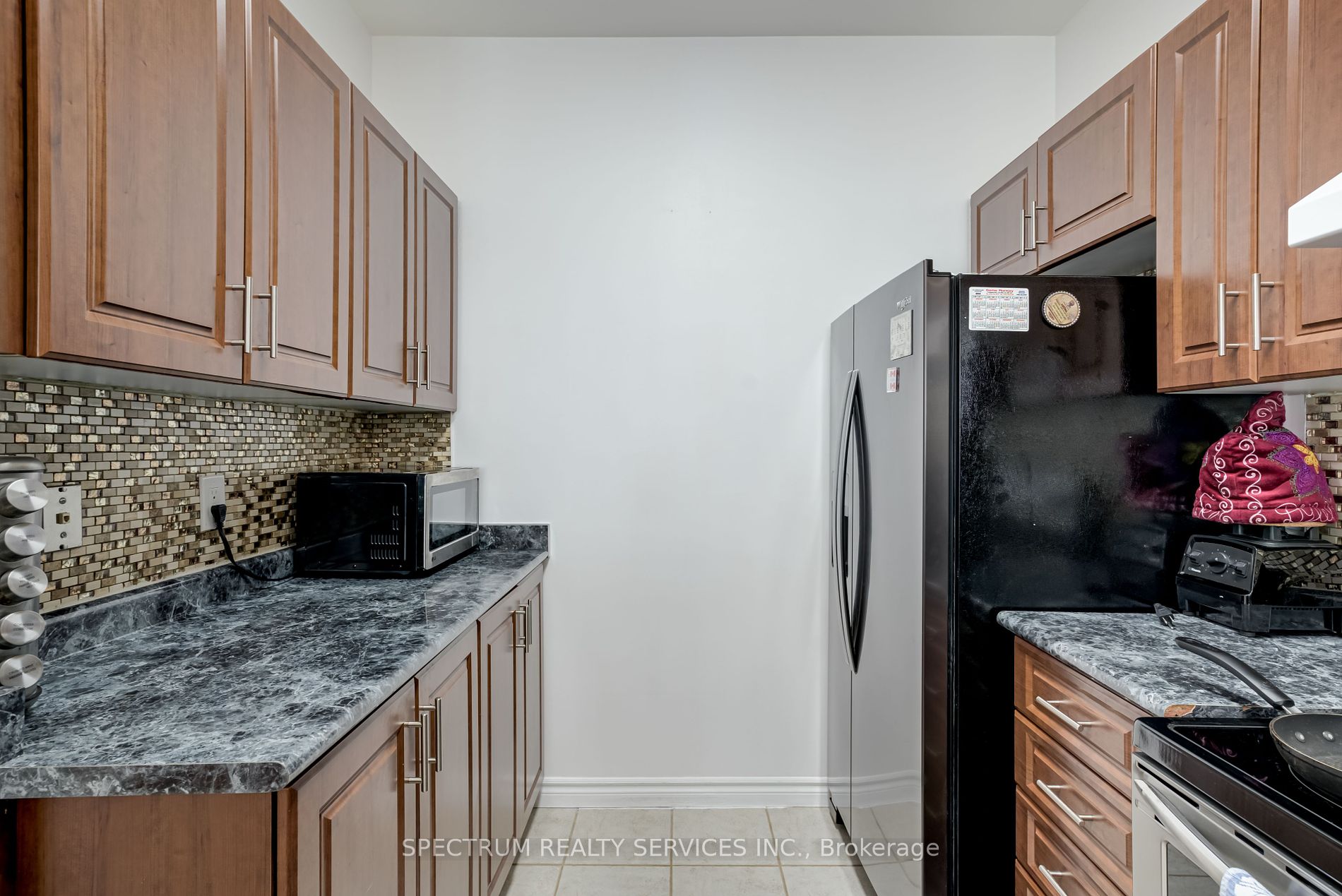 10 Gateway Blvd, #218