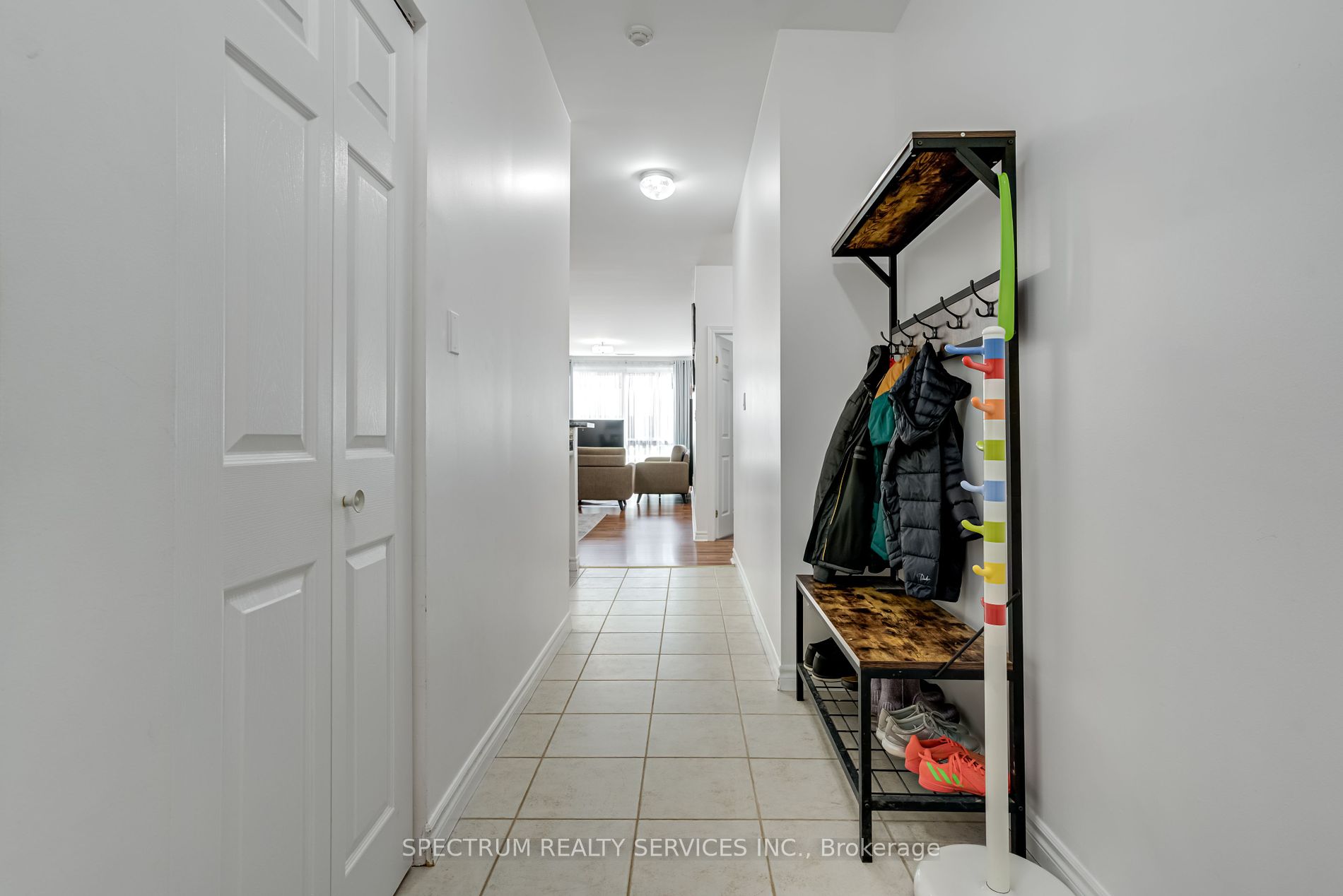 10 Gateway Blvd, #218