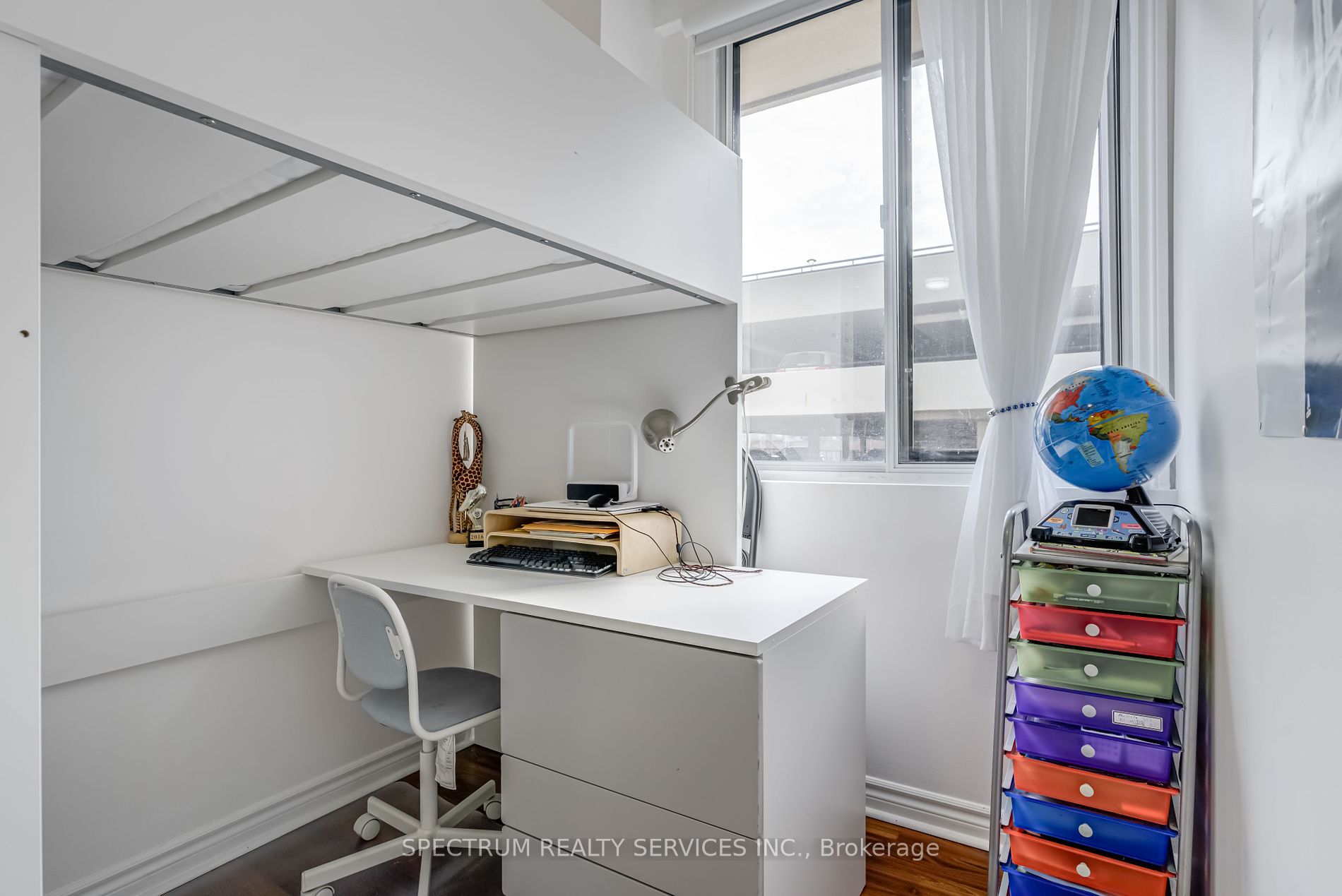 10 Gateway Blvd, #218
