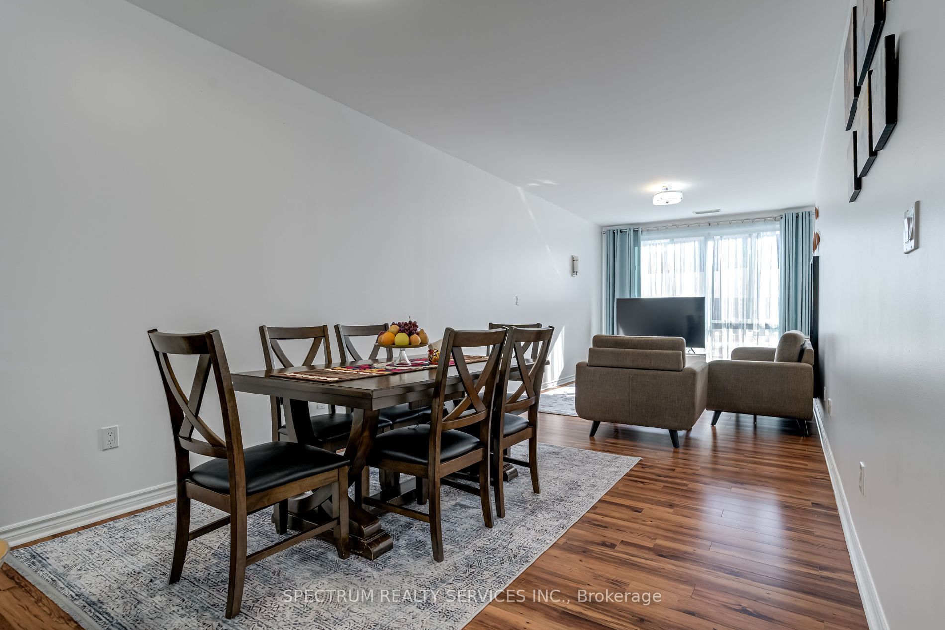10 Gateway Blvd, #218