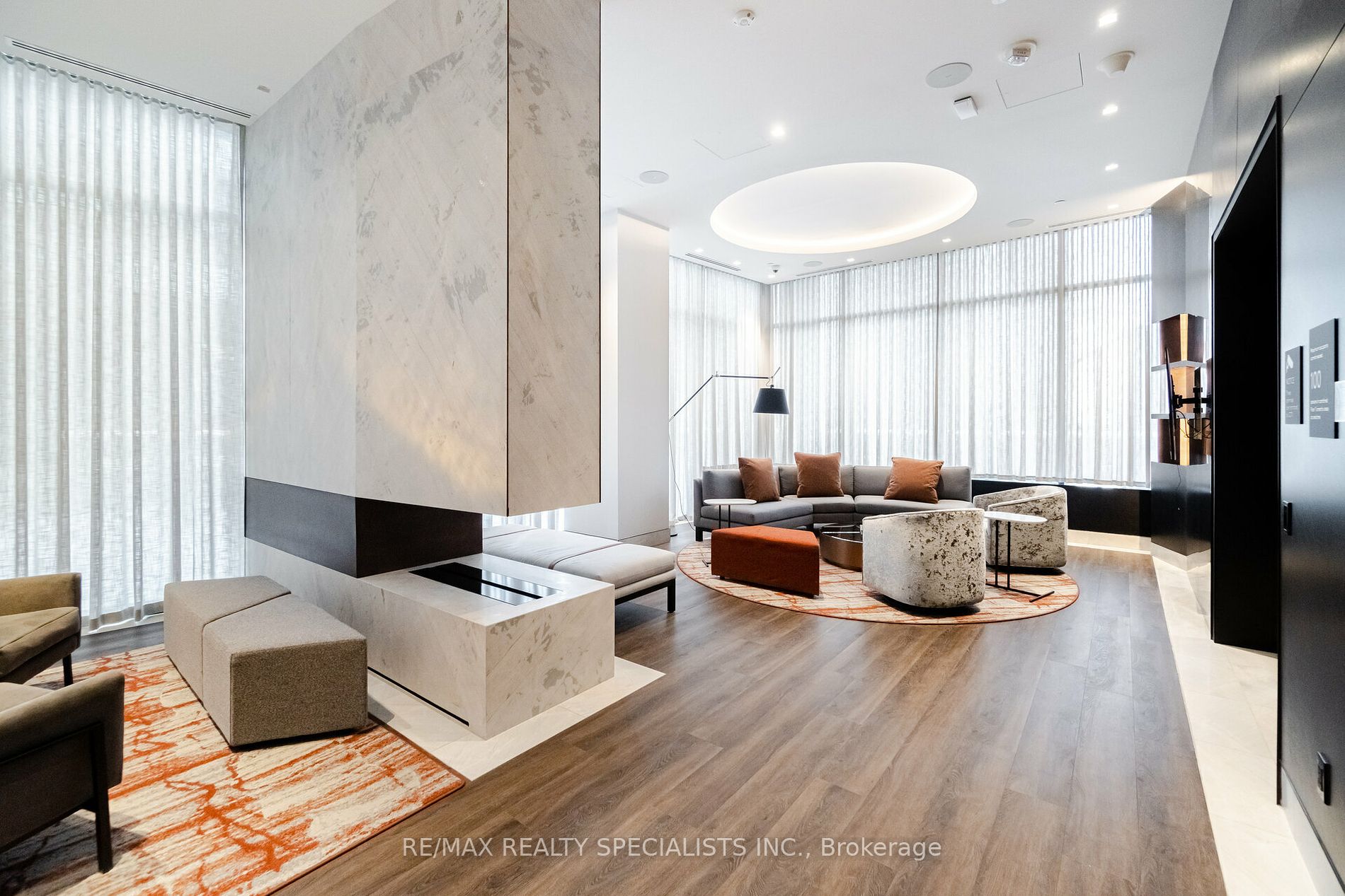 470 FRONT Street W #815