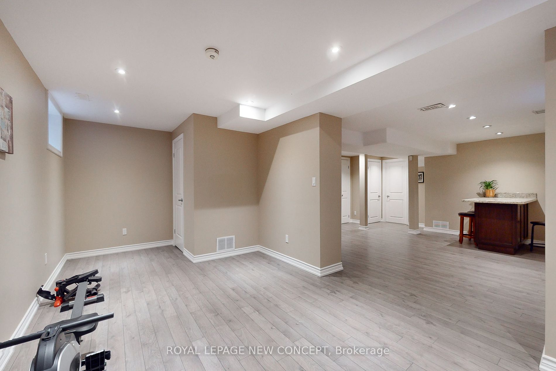 24 Fleetwell Court