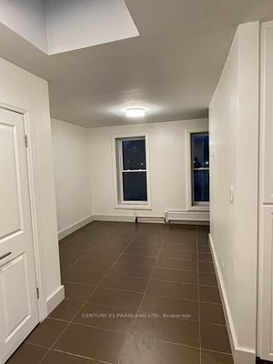 213 Queen Street E, #6