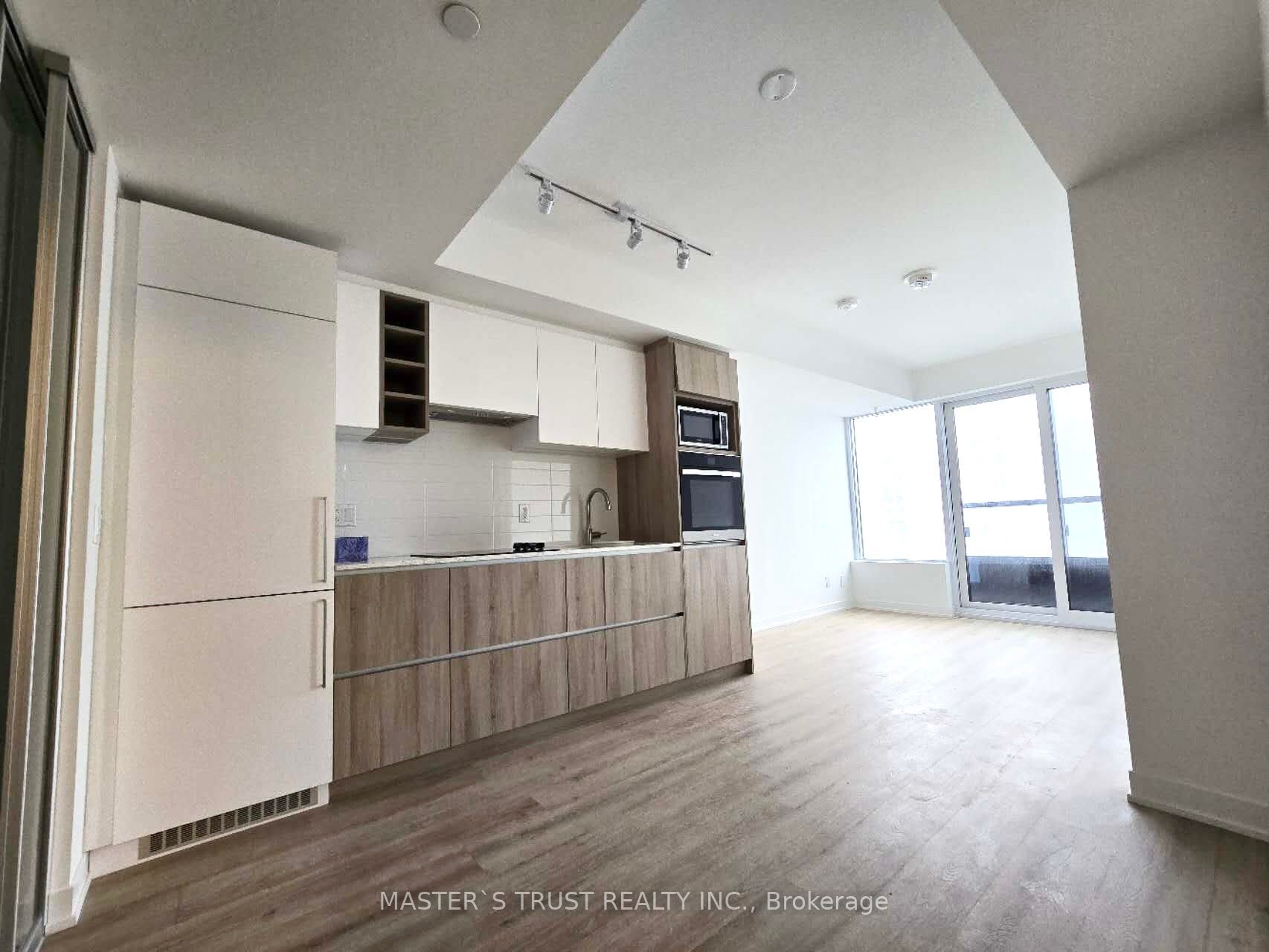 319 Jarvis Street, #807