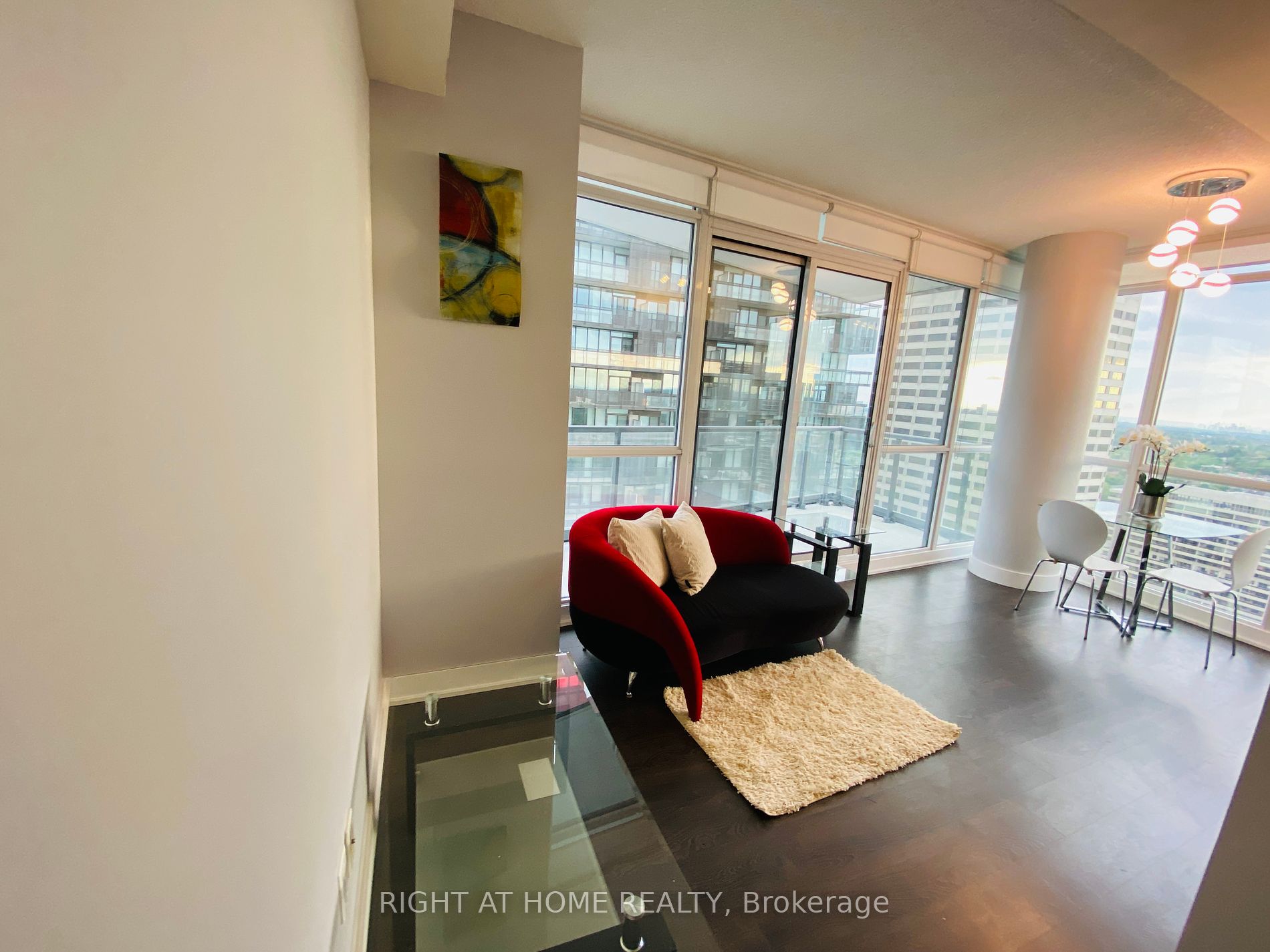 30 Roehampton Ave, #3002