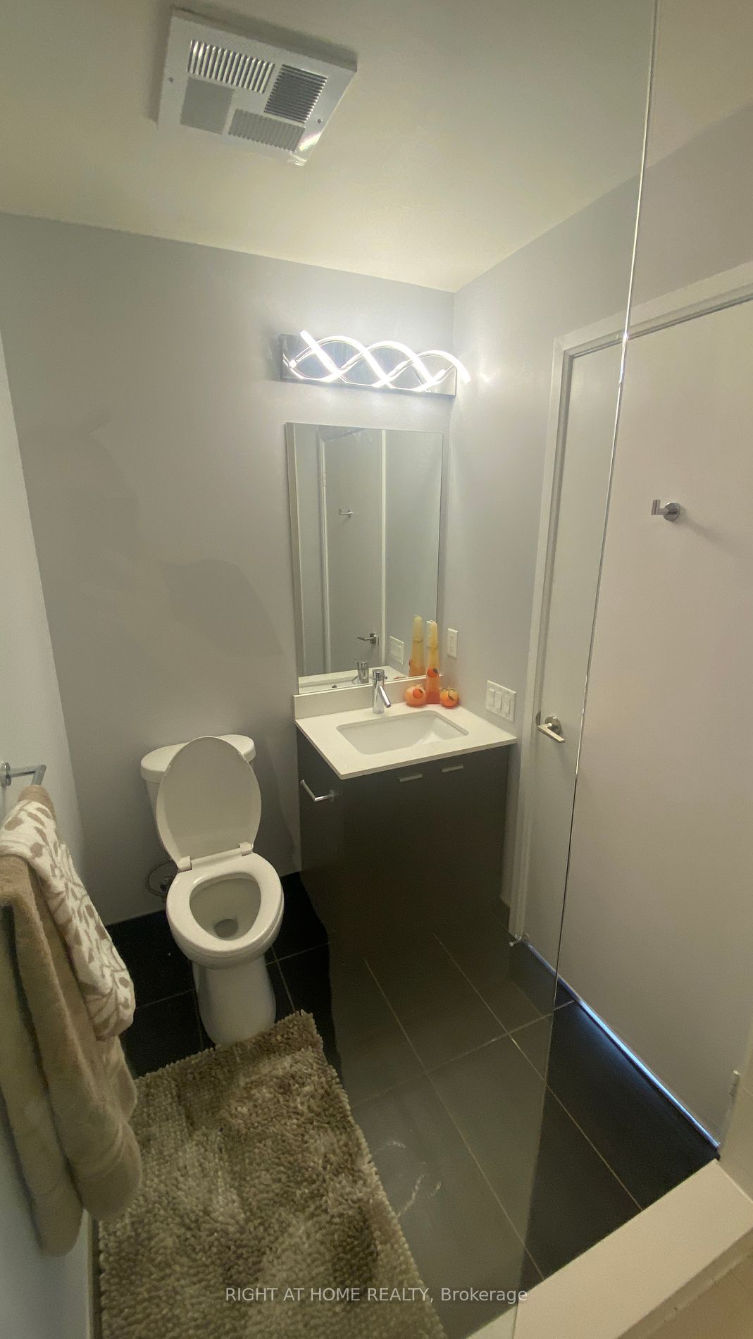 30 Roehampton Ave, #3002