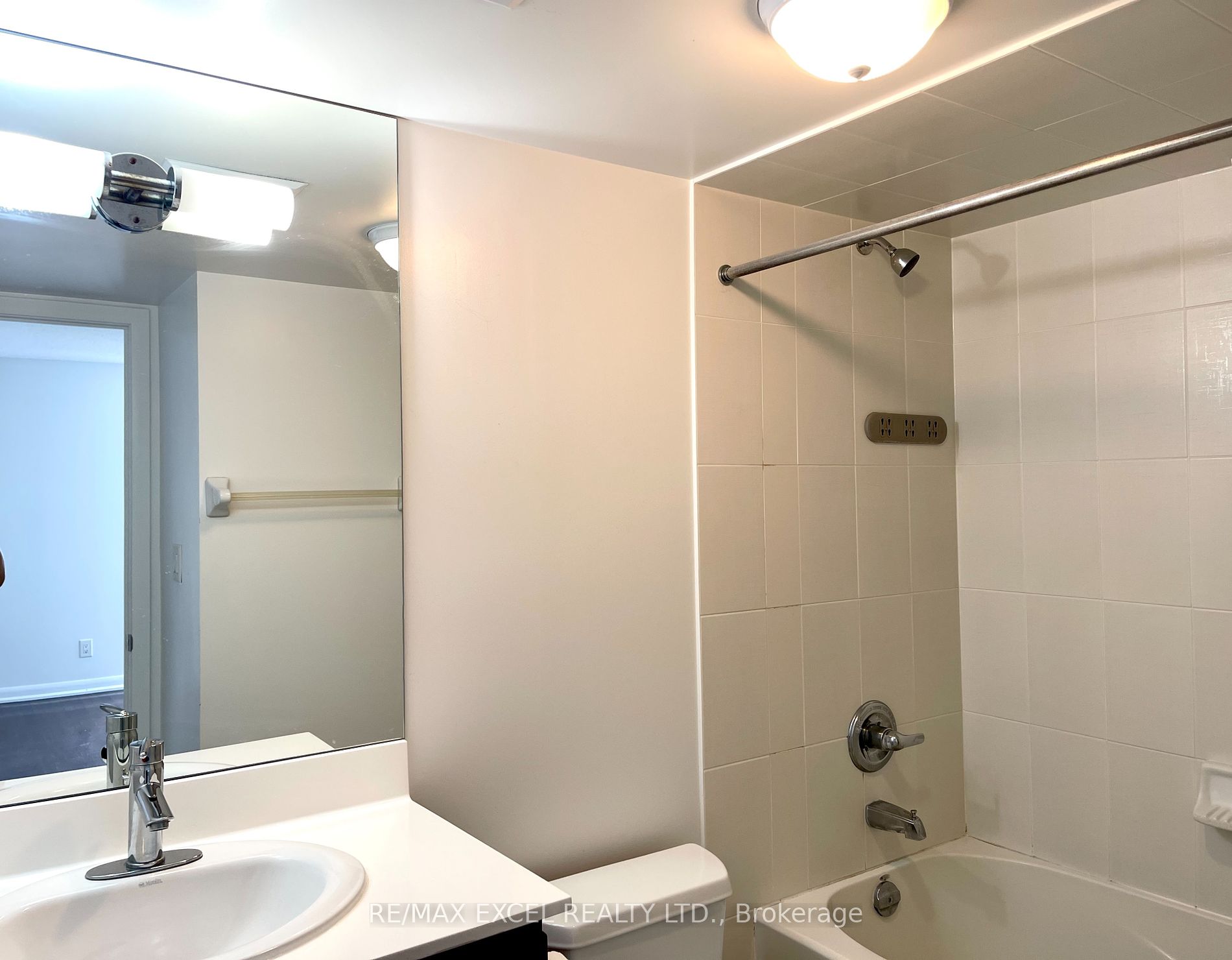 5793 Yonge St, #1708