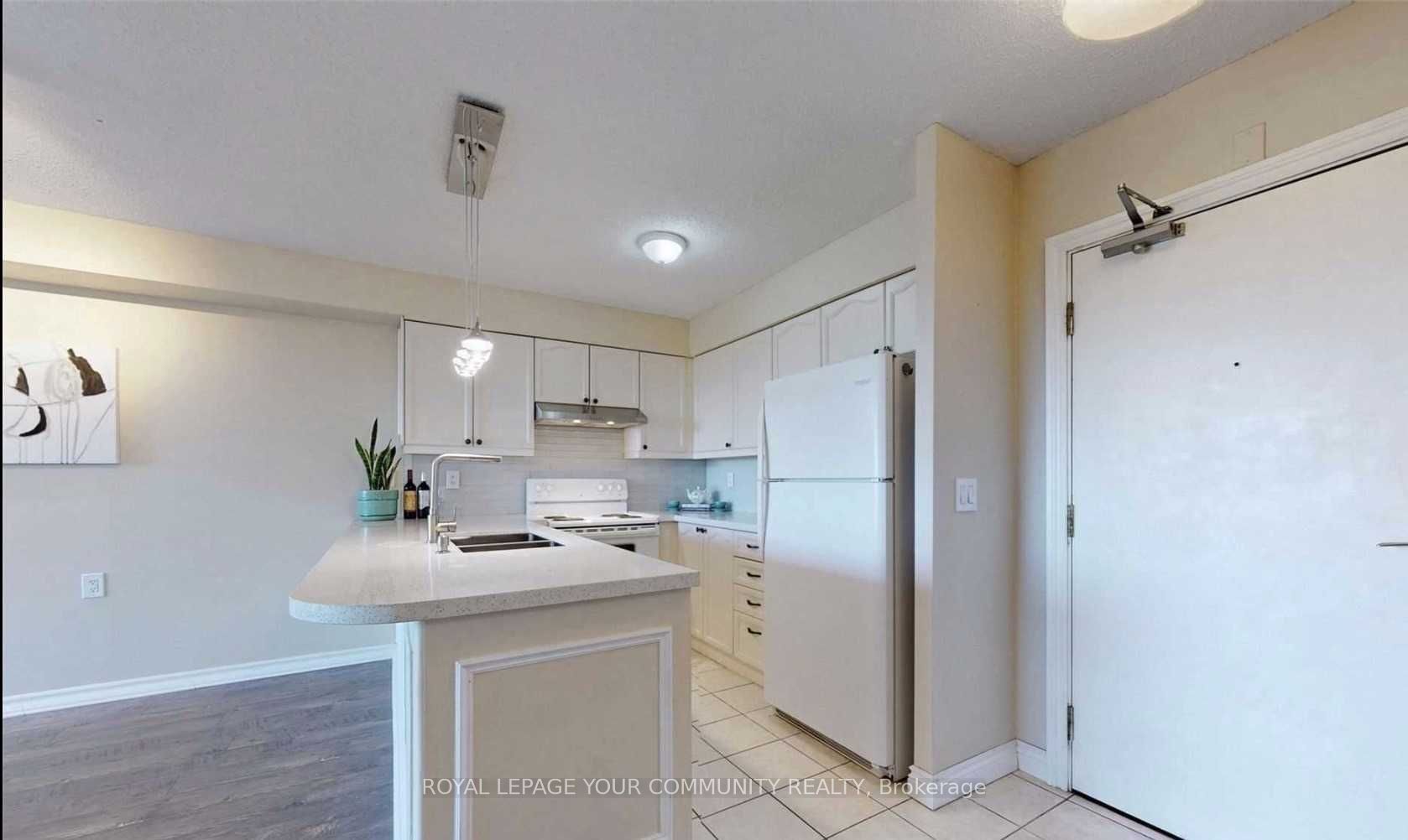 890 Sheppard Ave W, #517