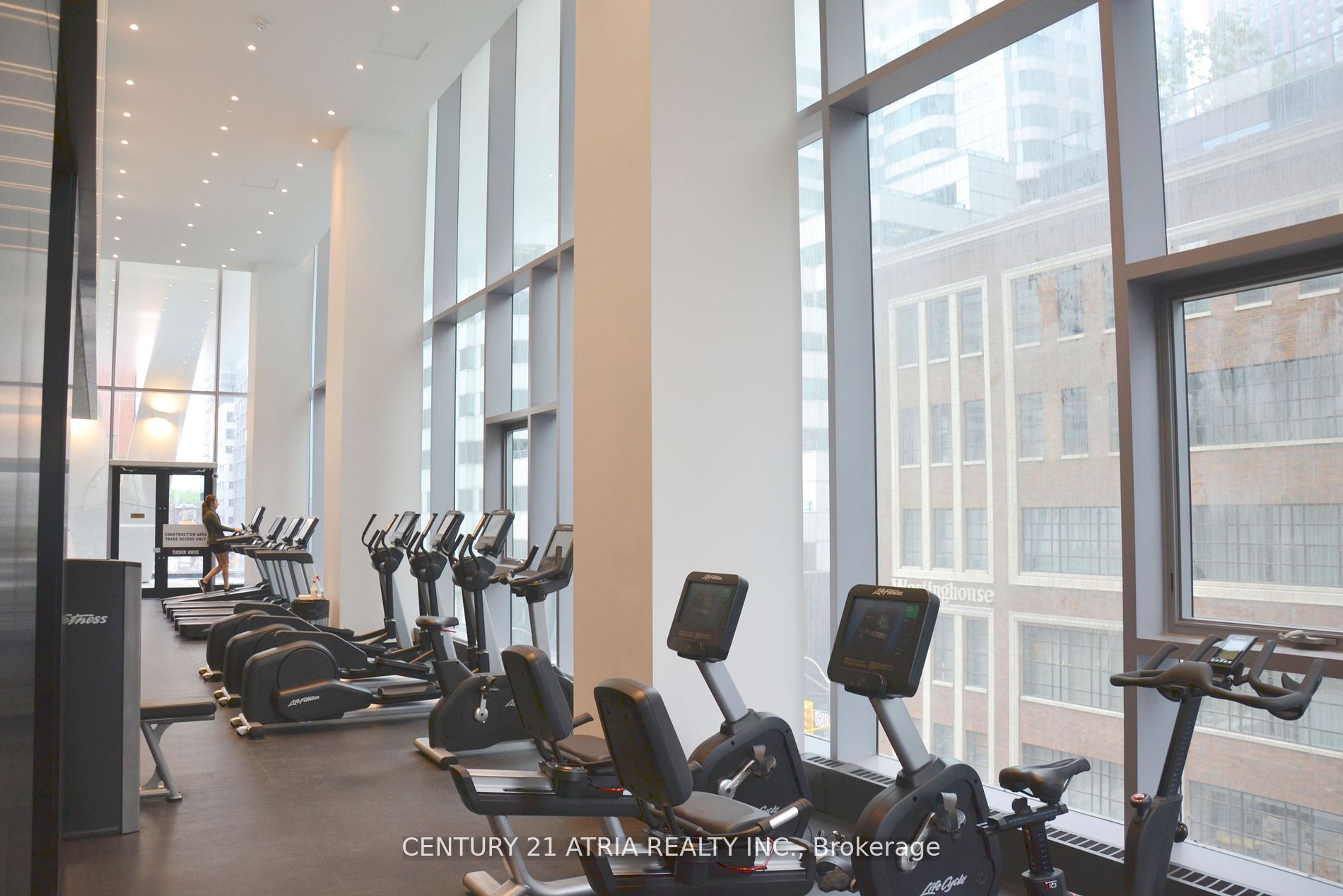 357 King Street W, #706