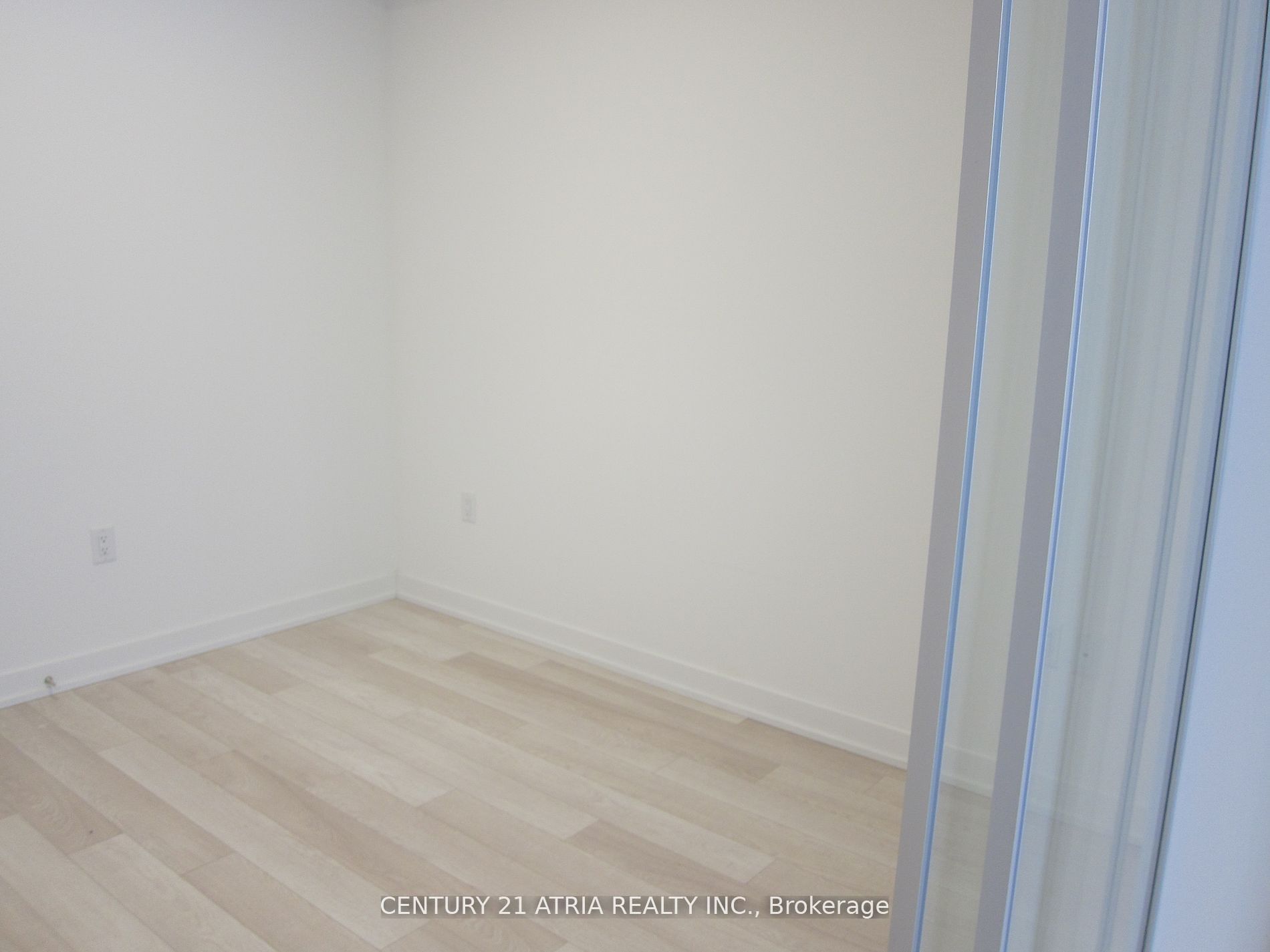 357 King Street W, #706