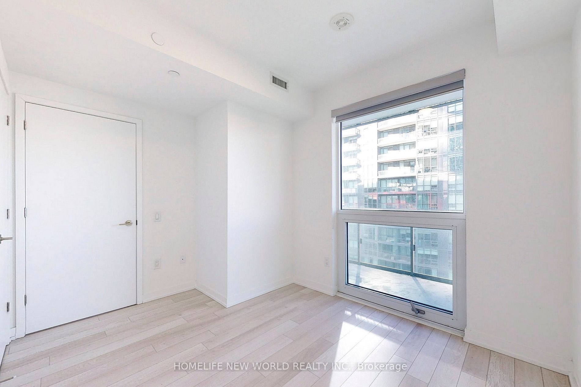 39 Roehampton Avenue, #2708