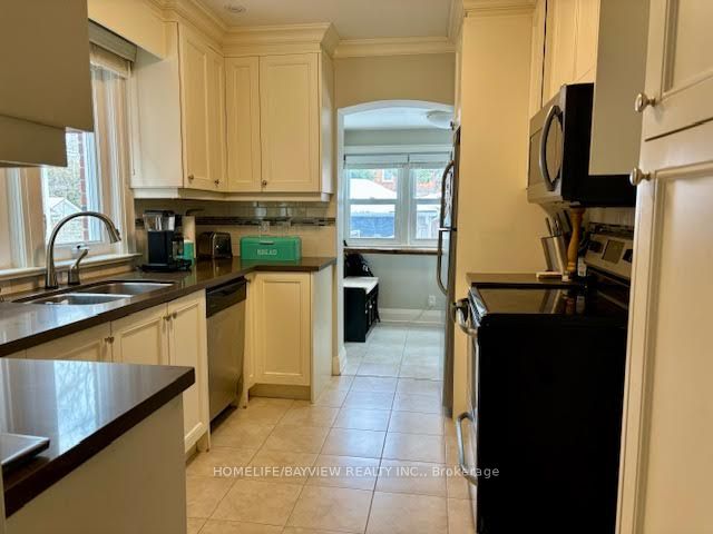 131 Heddington Avenue