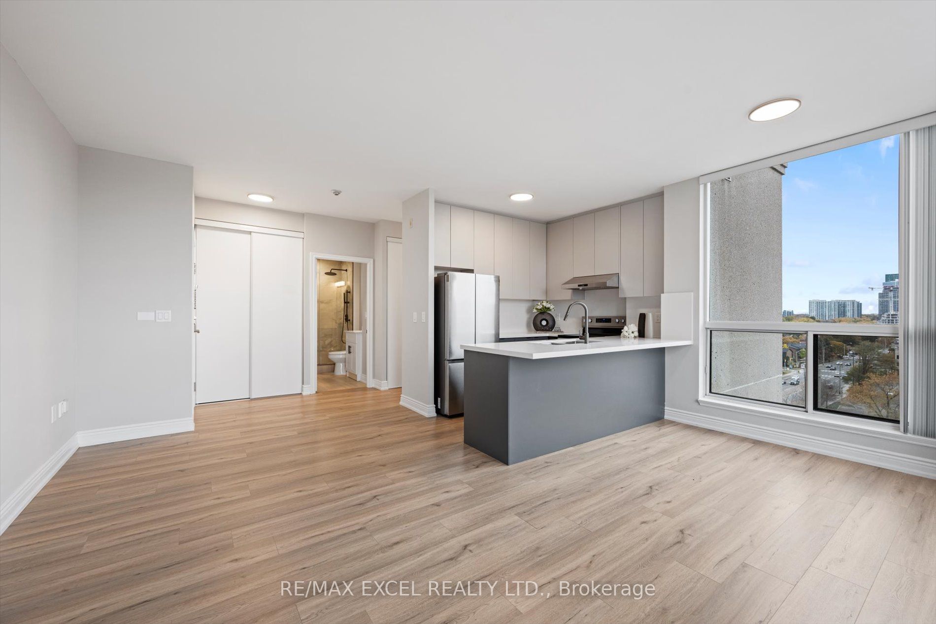1 Hycrest Ave, #Ph05