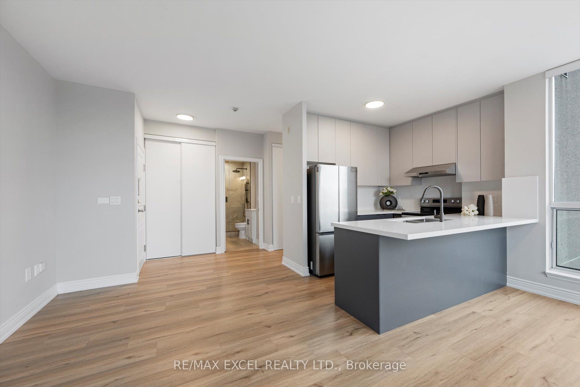 1 Hycrest Ave, #Ph05