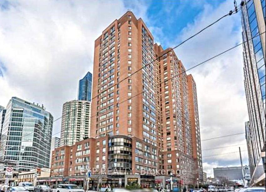 633 Bay St, #2403