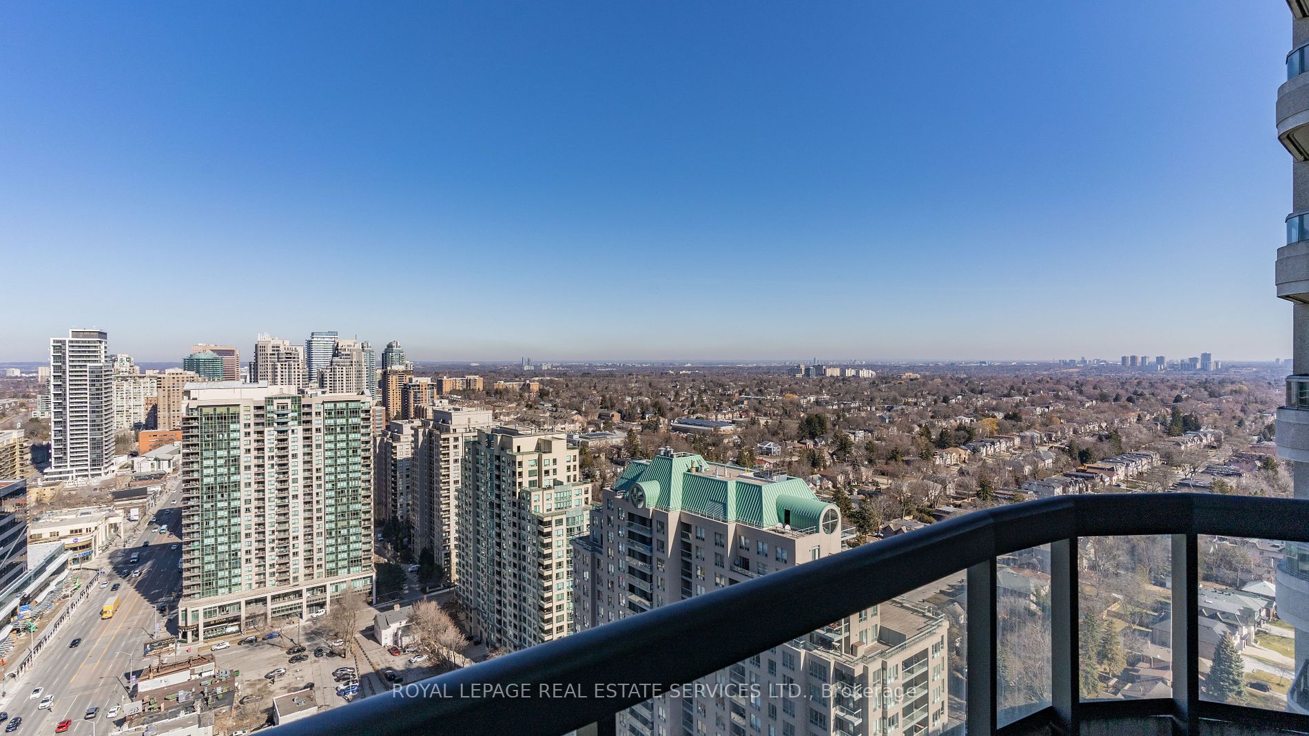 33 Empress Ave, #2715