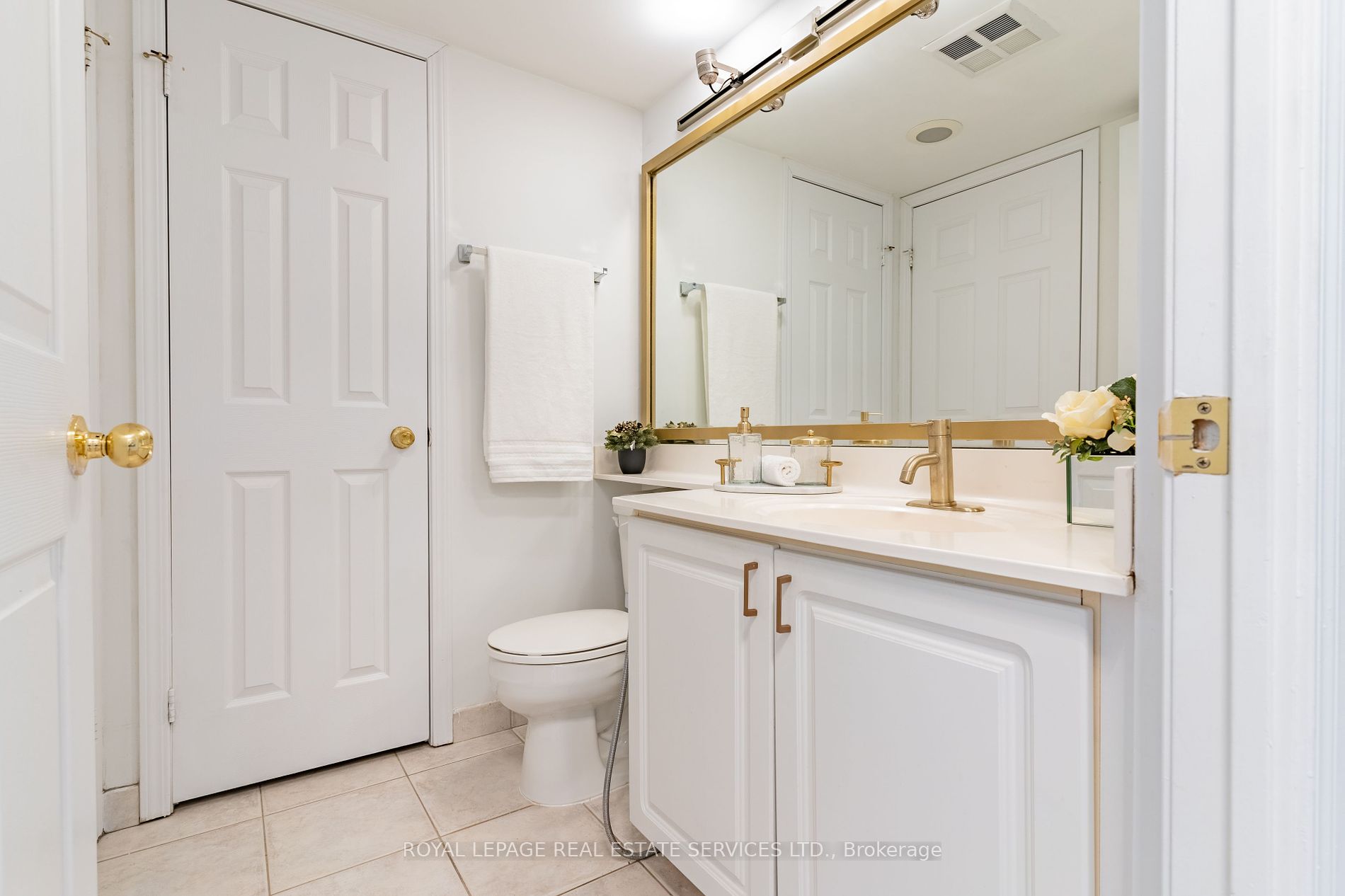 33 Empress Ave, #2715