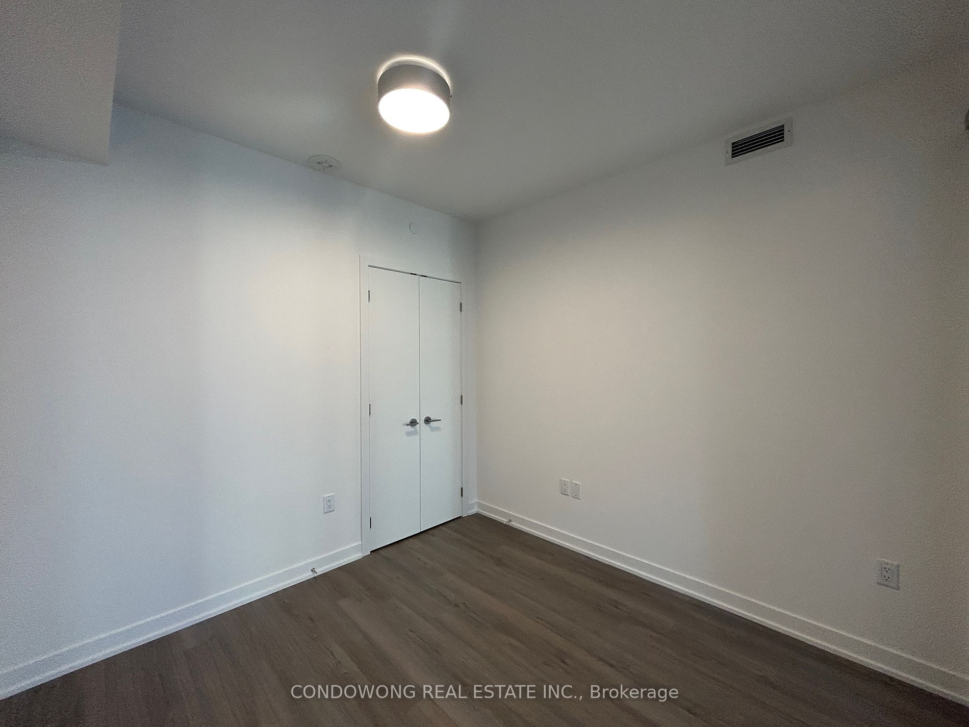 357 King Street W, #2205