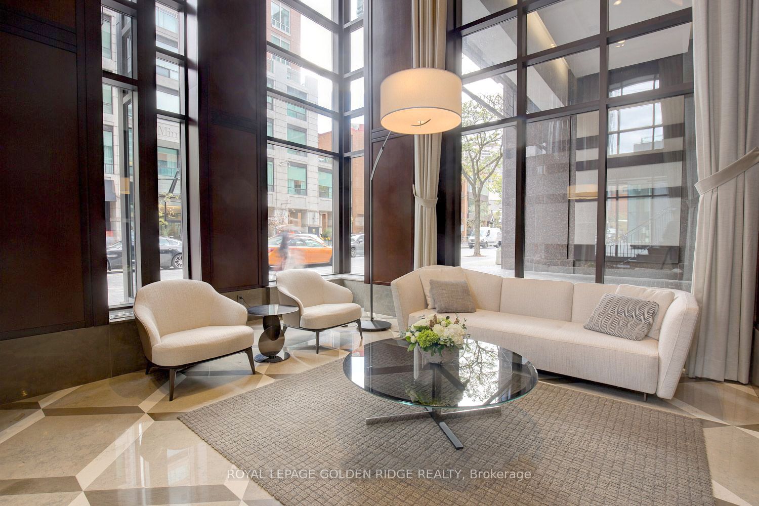 68 Yorkville Avenue #301