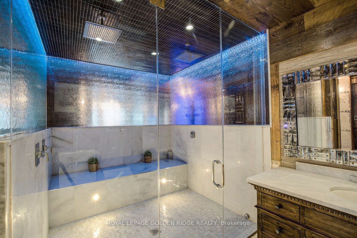 68 Yorkville Avenue #301