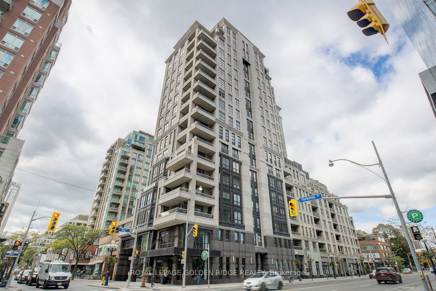 68 Yorkville Avenue #301
