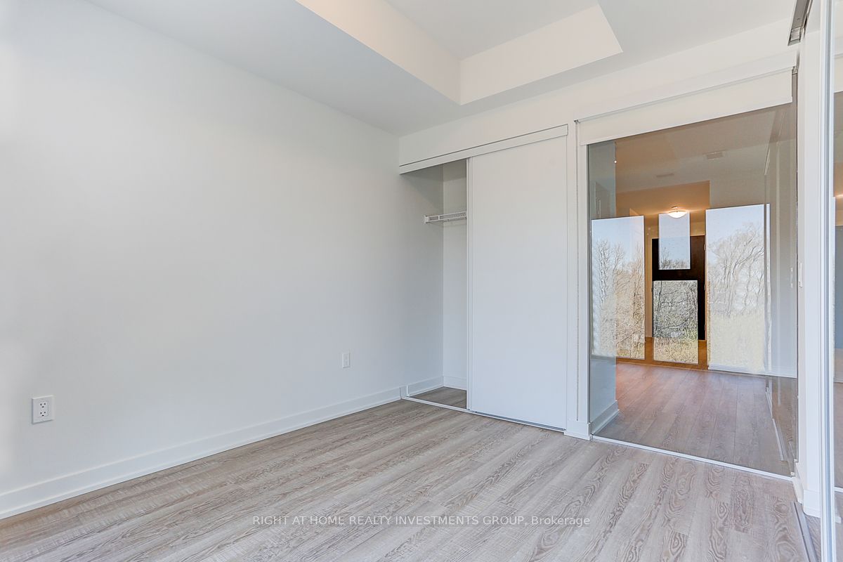 250 Lawrence Ave W, #418