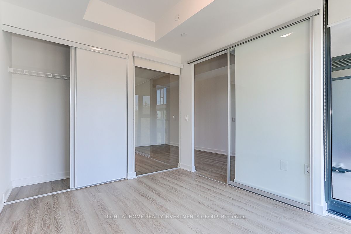 250 Lawrence Ave W, #418