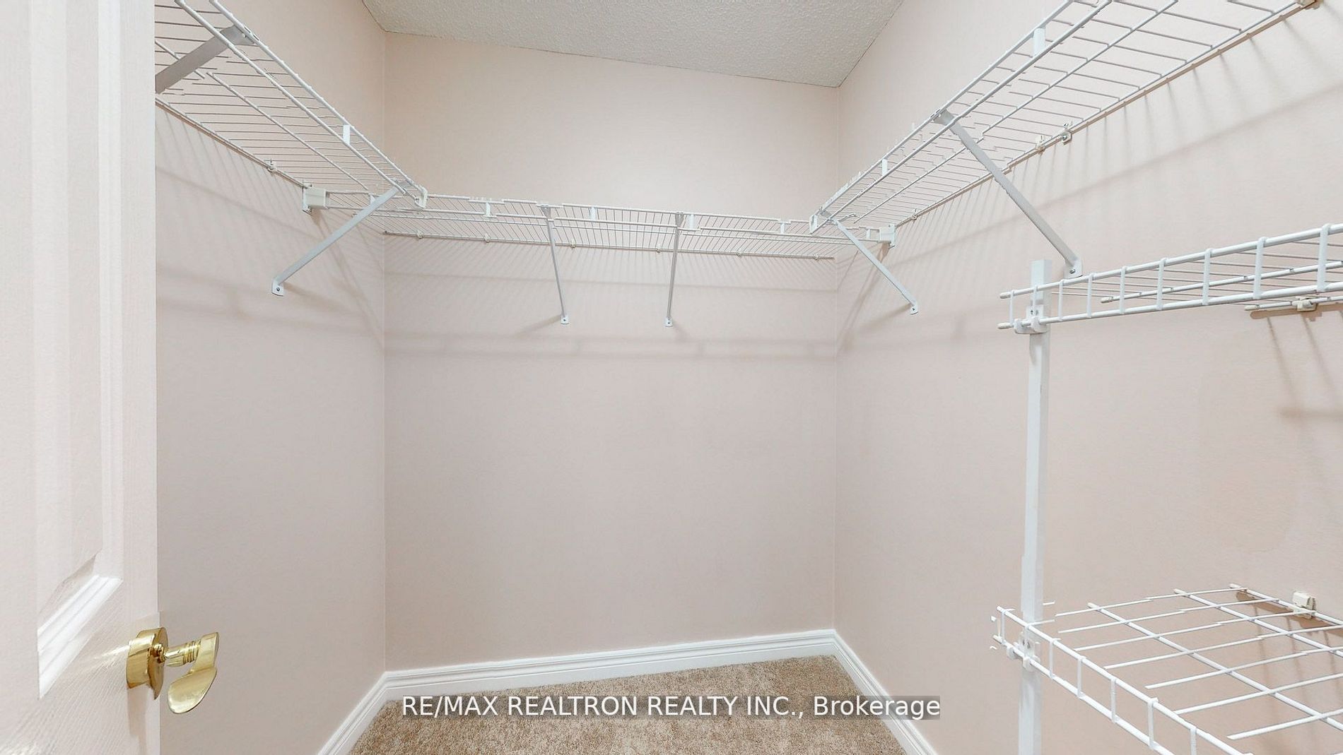 23 Hollywood Ave, #1708