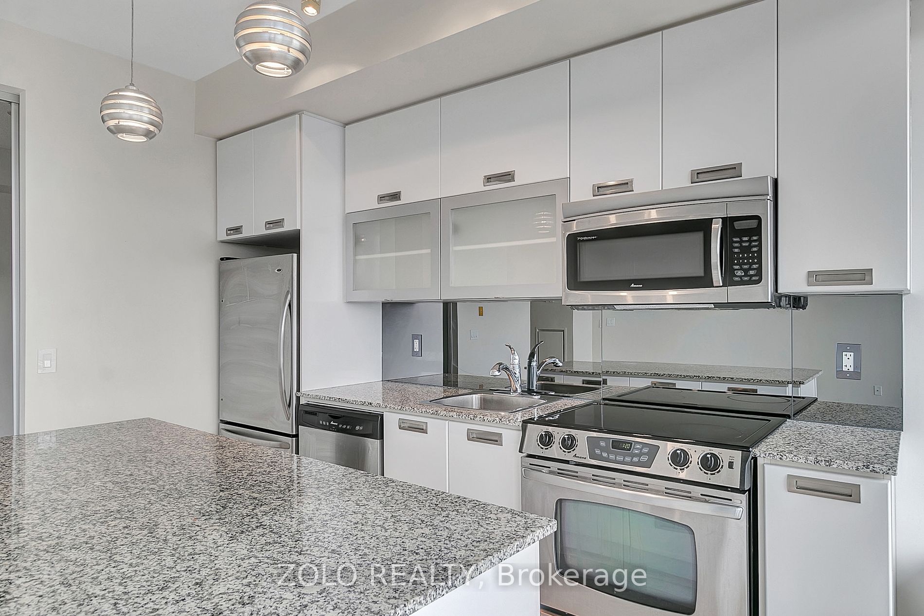 90 Stadium Rd, #325