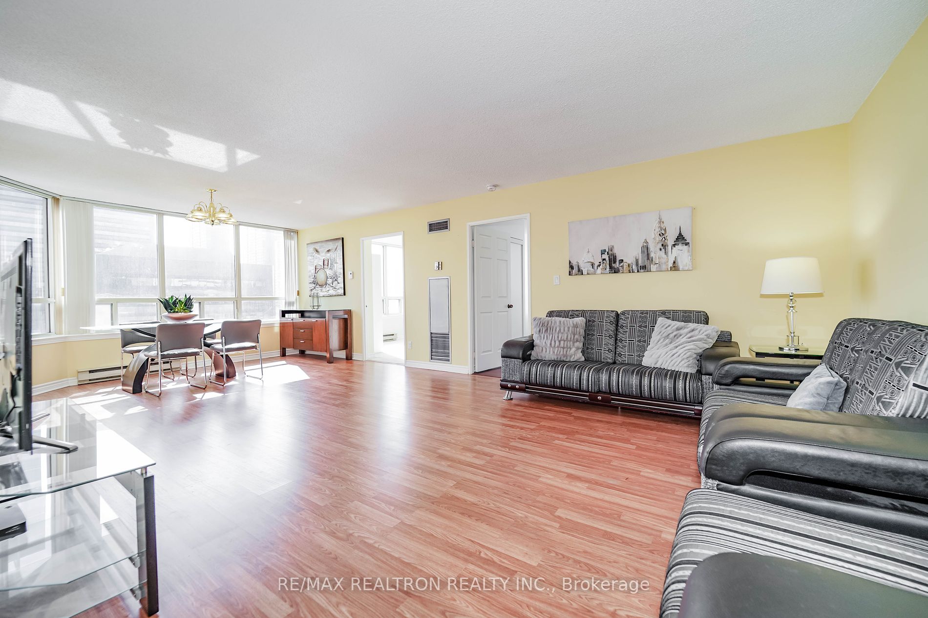 30 Greenfield Ave, #1211
